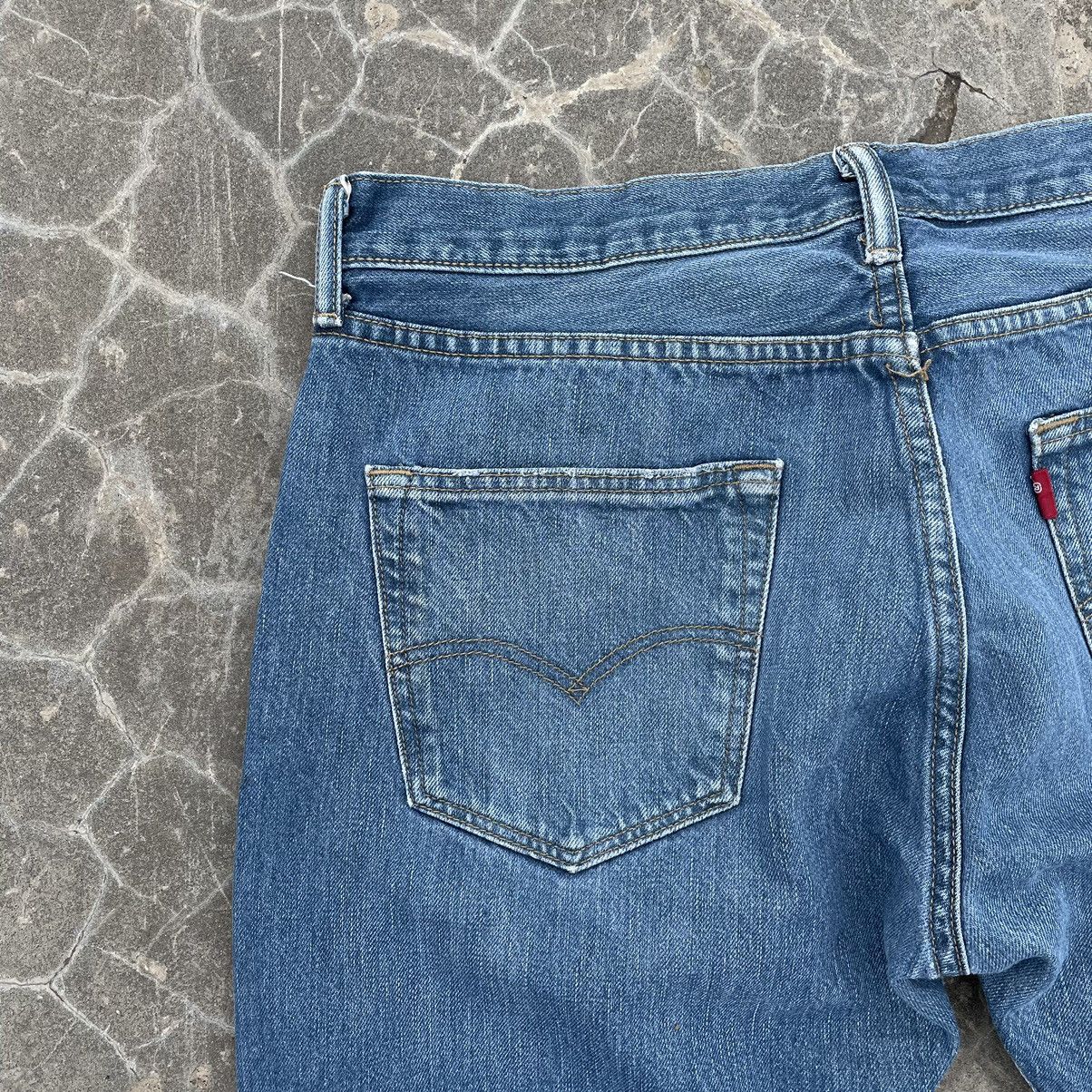 Levi's × Vintage Vintage Levi’s 501 Blue Jeans W34xL30 90s Streetwear Pants Size US 34 / EU 50 - 5 Thumbnail