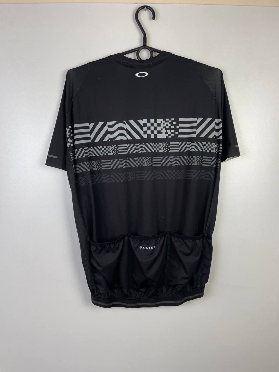 Vintage Oakley vintage t-shirt size M Size US M / EU 48-50 / 2 - 4 Thumbnail