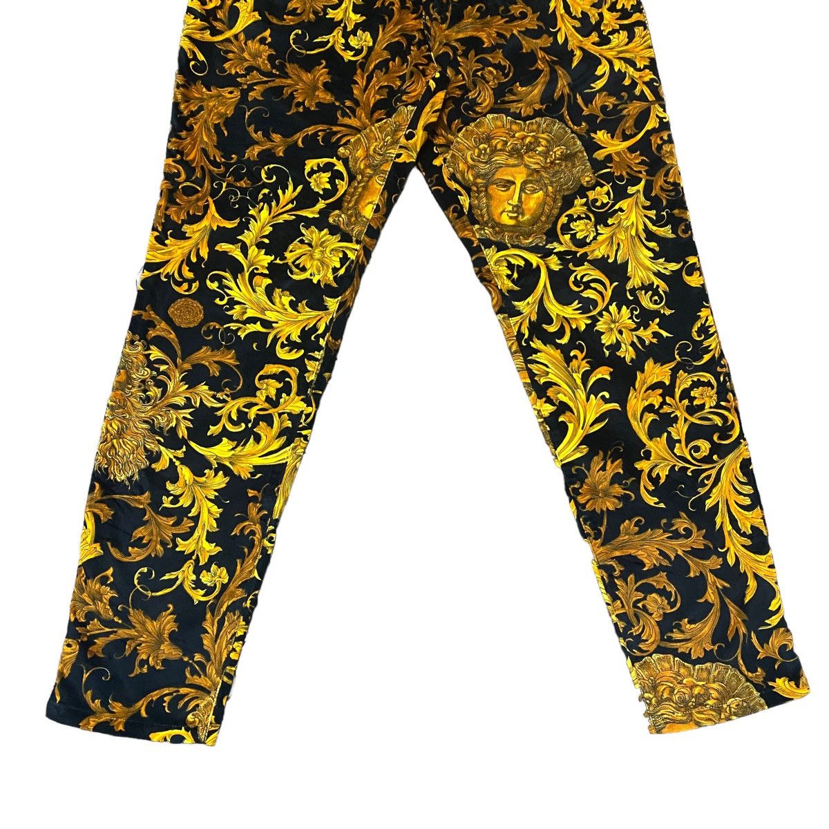 Versace Jeans Couture Vintage Versace Baroque Medusa Velvet Jeans Size 30" / US 8 / IT 44 - 3 Thumbnail