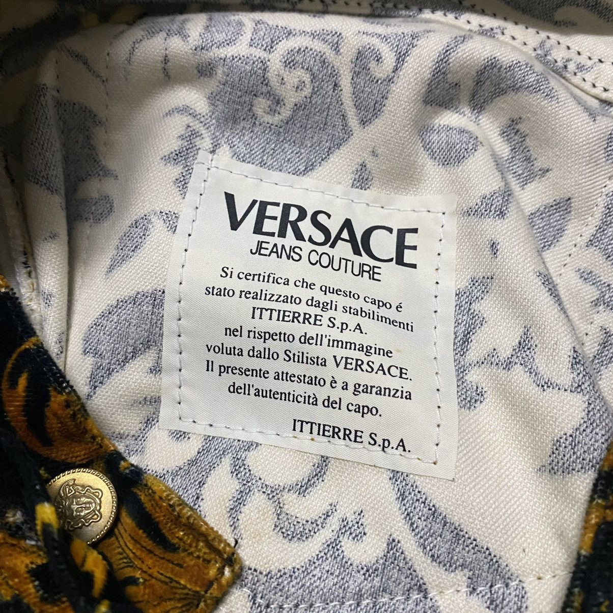 Versace Jeans Couture Vintage Versace Baroque Medusa Velvet Jeans Size 30" / US 8 / IT 44 - 19 Thumbnail