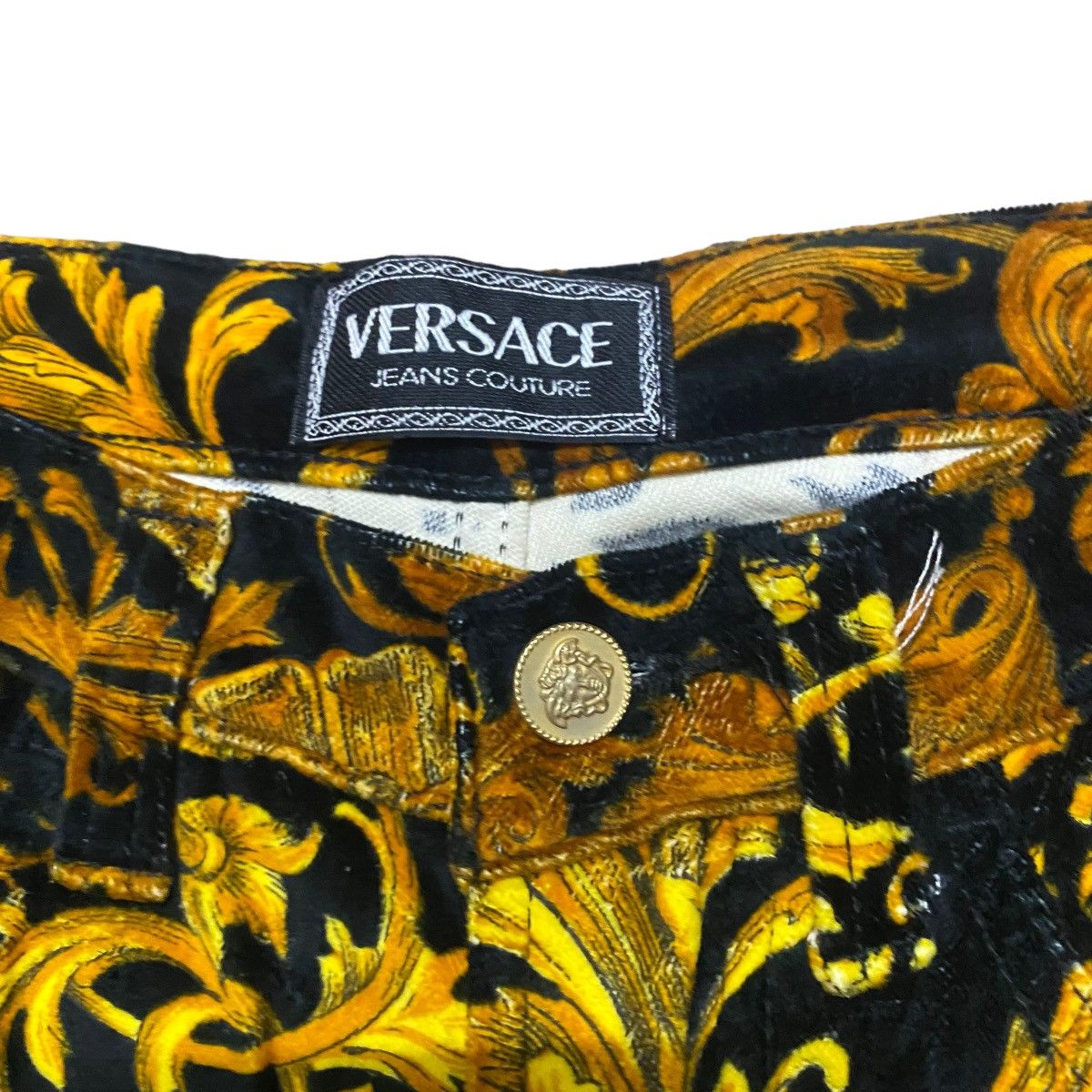 Versace Jeans Couture Vintage Versace Baroque Medusa Velvet Jeans Size 30" / US 8 / IT 44 - 9 Thumbnail