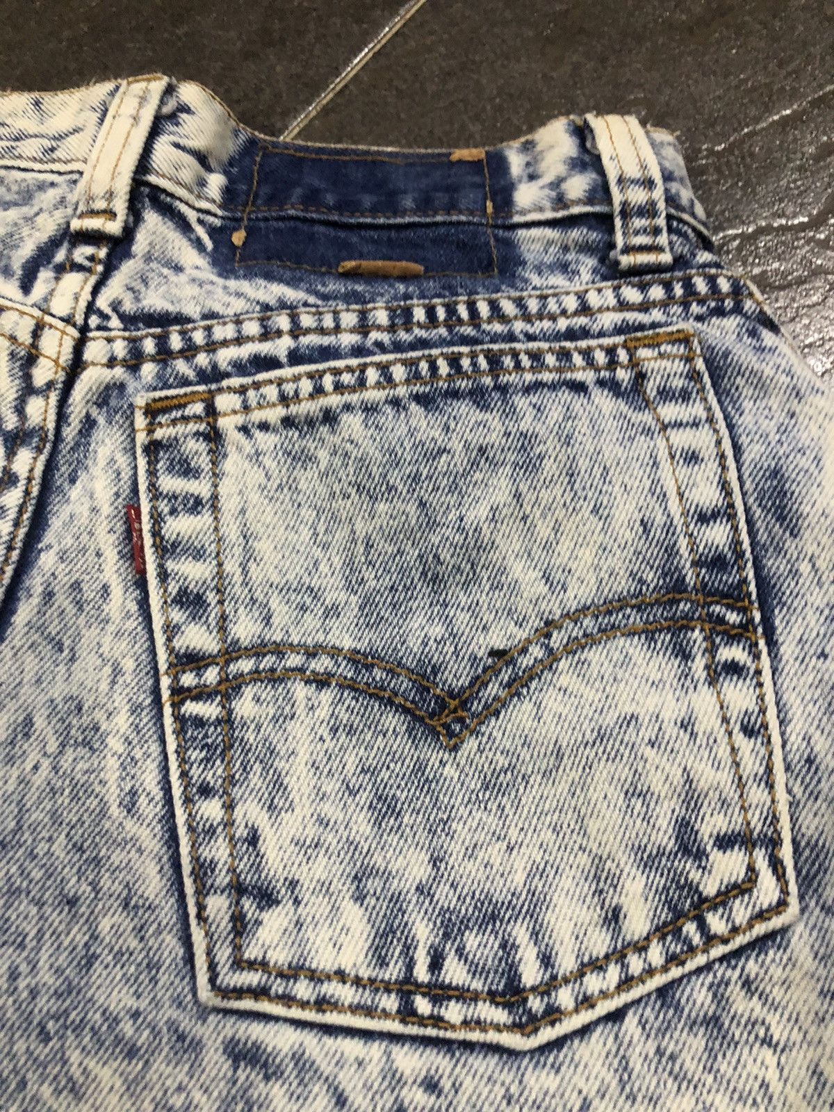 Levi's Vintage Levis 505 0214 Acid Wash Denim Size 26" / US 2 / IT 38 - 14 Thumbnail