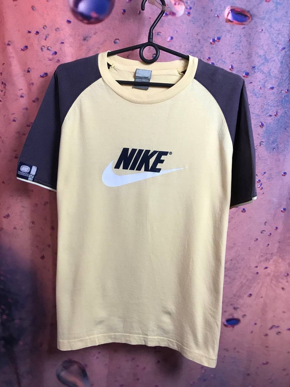 Nike Vintage Nike streetwear big logo tee Size US M / EU 48-50 / 2 - 2 Thumbnail