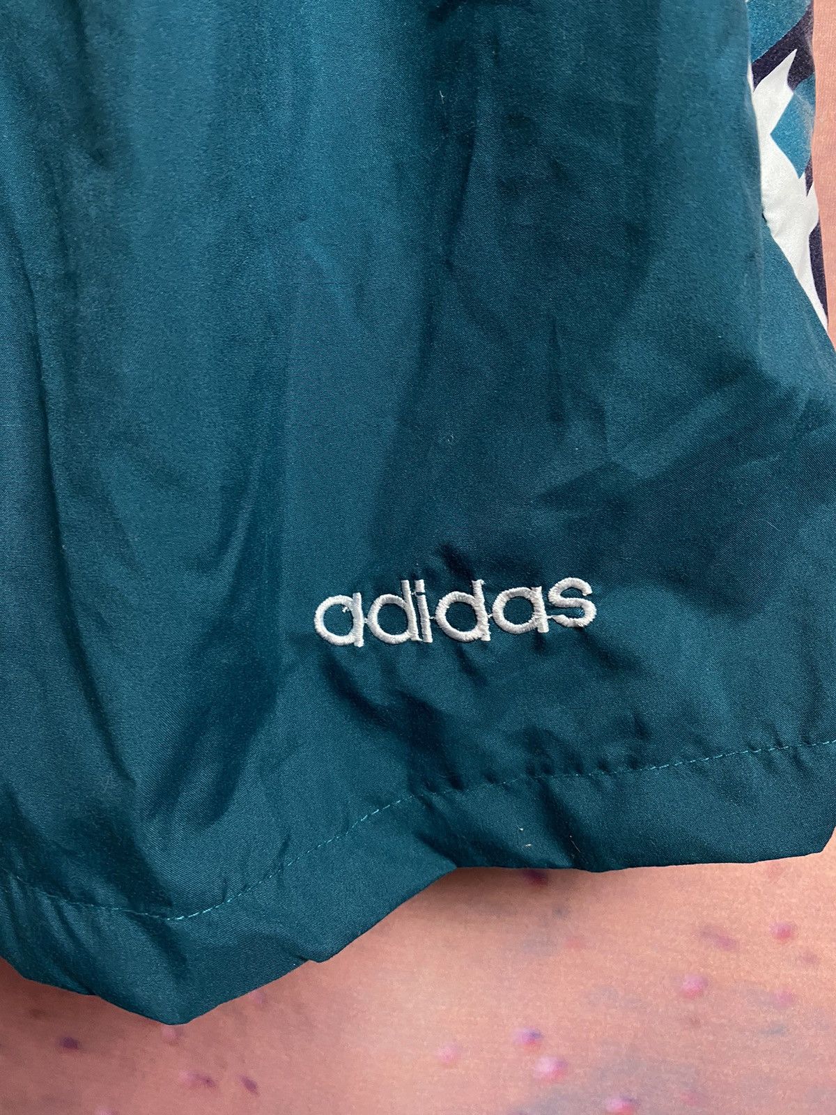 Adidas × Vintage Vintage Adidas streetwear shorts size L Size US 34 / EU 50 - 2 Thumbnail