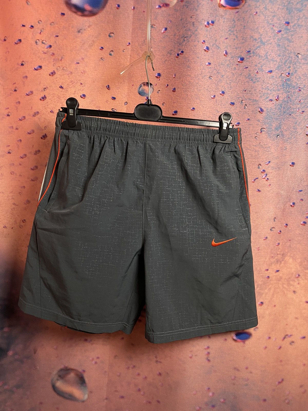 Nike Vintage Nike streetwear shorts size L Size US 34 / EU 50 - 1 Thumbnail