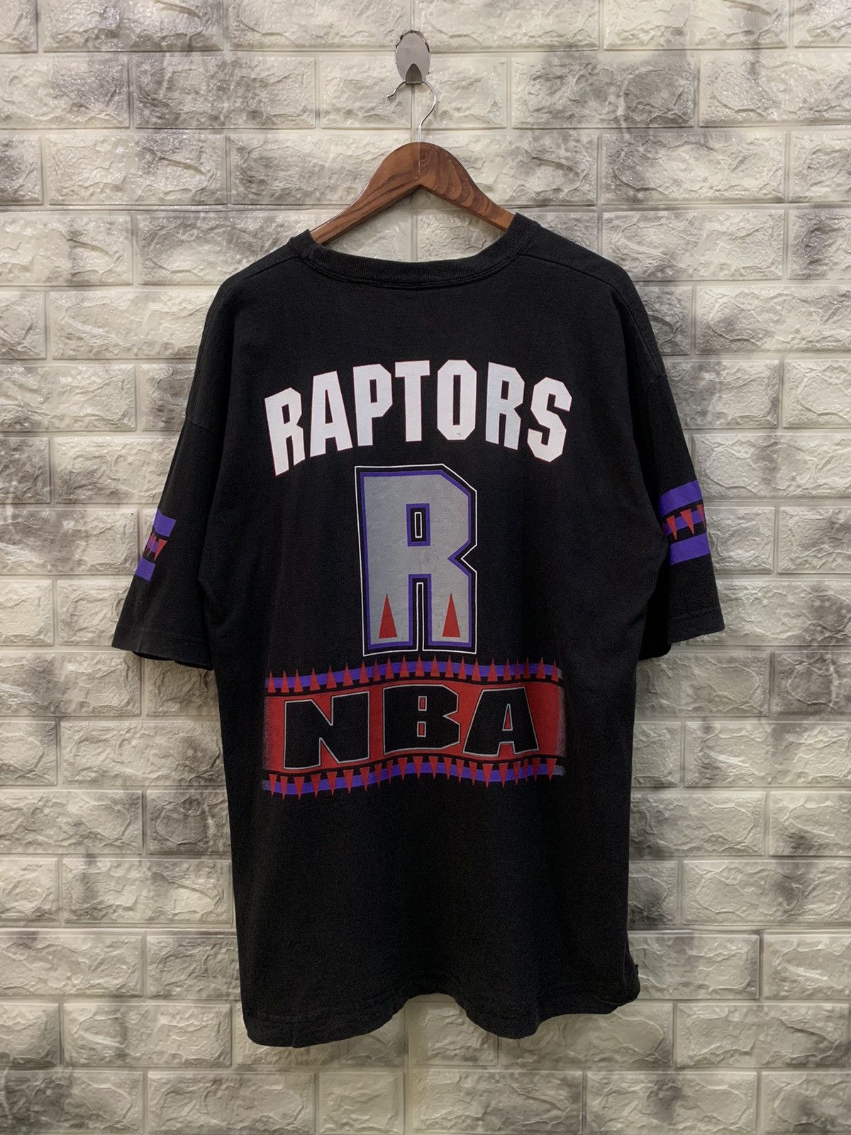 NBA × Vintage Vintage 1996 Toronto Raptors T-Shirt Size US M / EU 48-50 / 2 - 4 Thumbnail