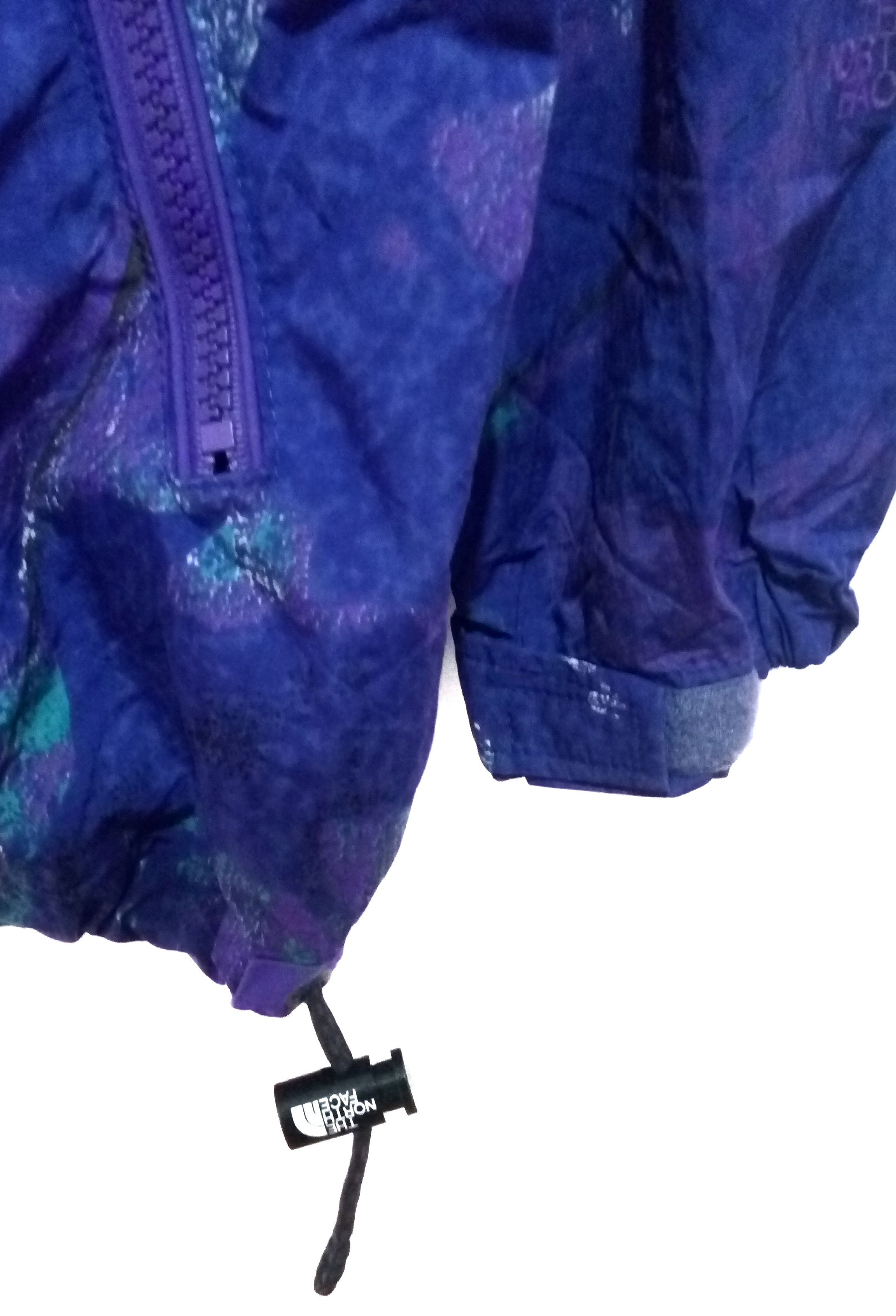 The North Face The North Face blue floral windbreaker sweater Size US L / EU 52-54 / 3 - 4 Thumbnail