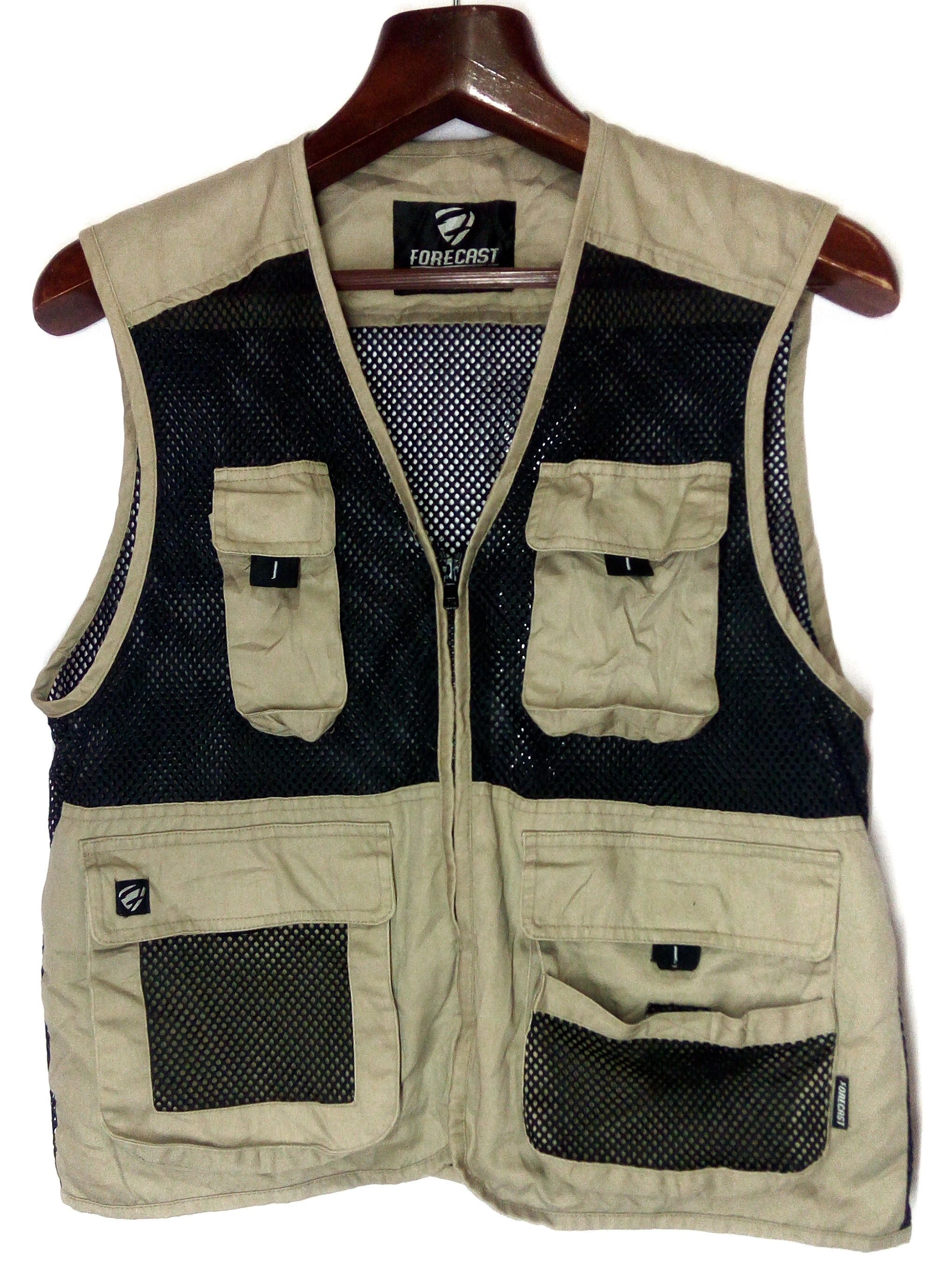 Japanese Brand Japanese brand Stone Island style multi pocket utility vest Size US L / EU 52-54 / 3 - 1 Thumbnail
