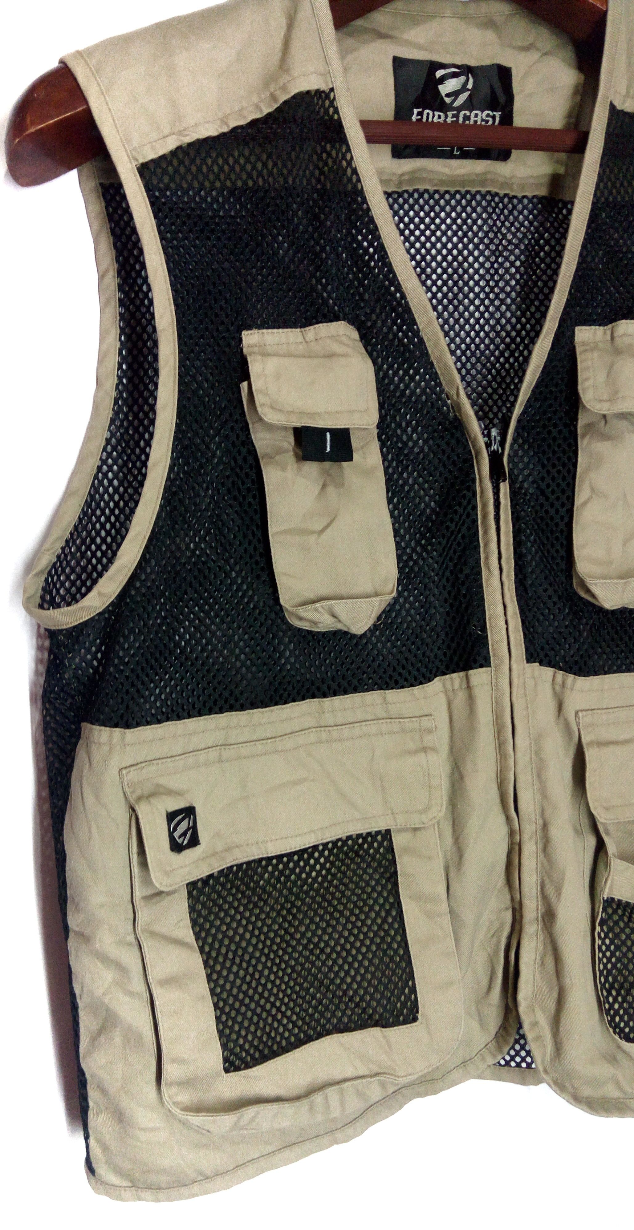Japanese Brand Japanese brand Stone Island style multi pocket utility vest Size US L / EU 52-54 / 3 - 3 Thumbnail