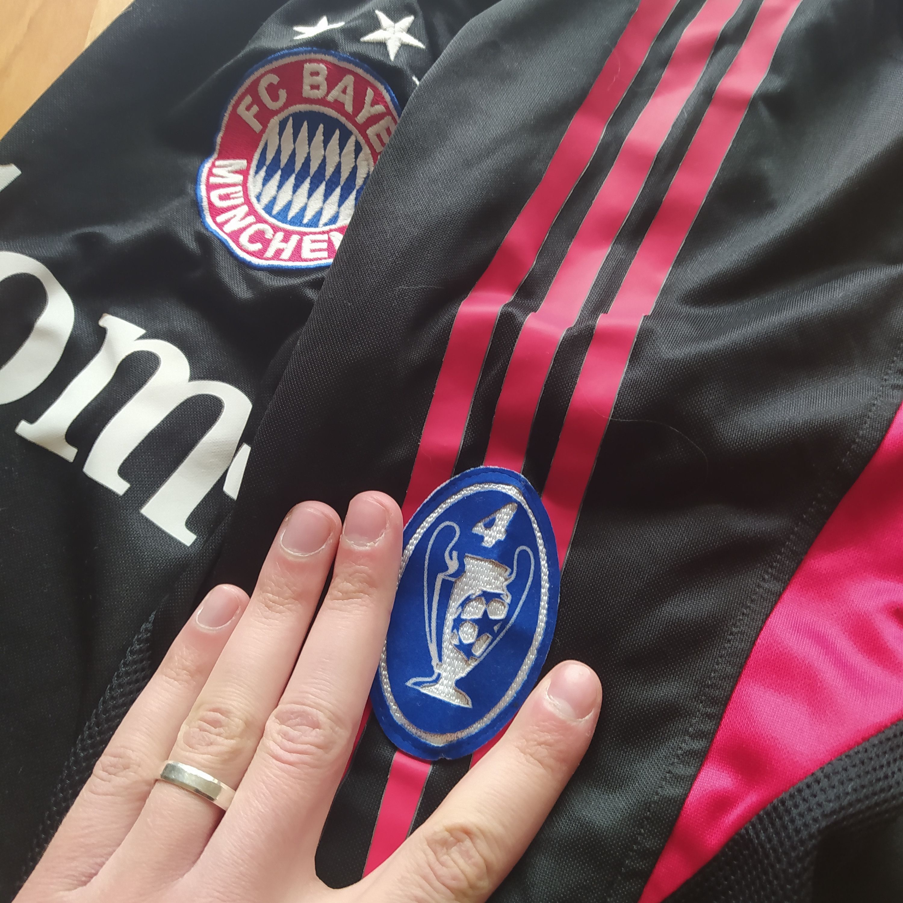 Adidas Bayern Munich 2004 2005 Away Jersey Size US M / EU 48-50 / 2 - 5 Thumbnail