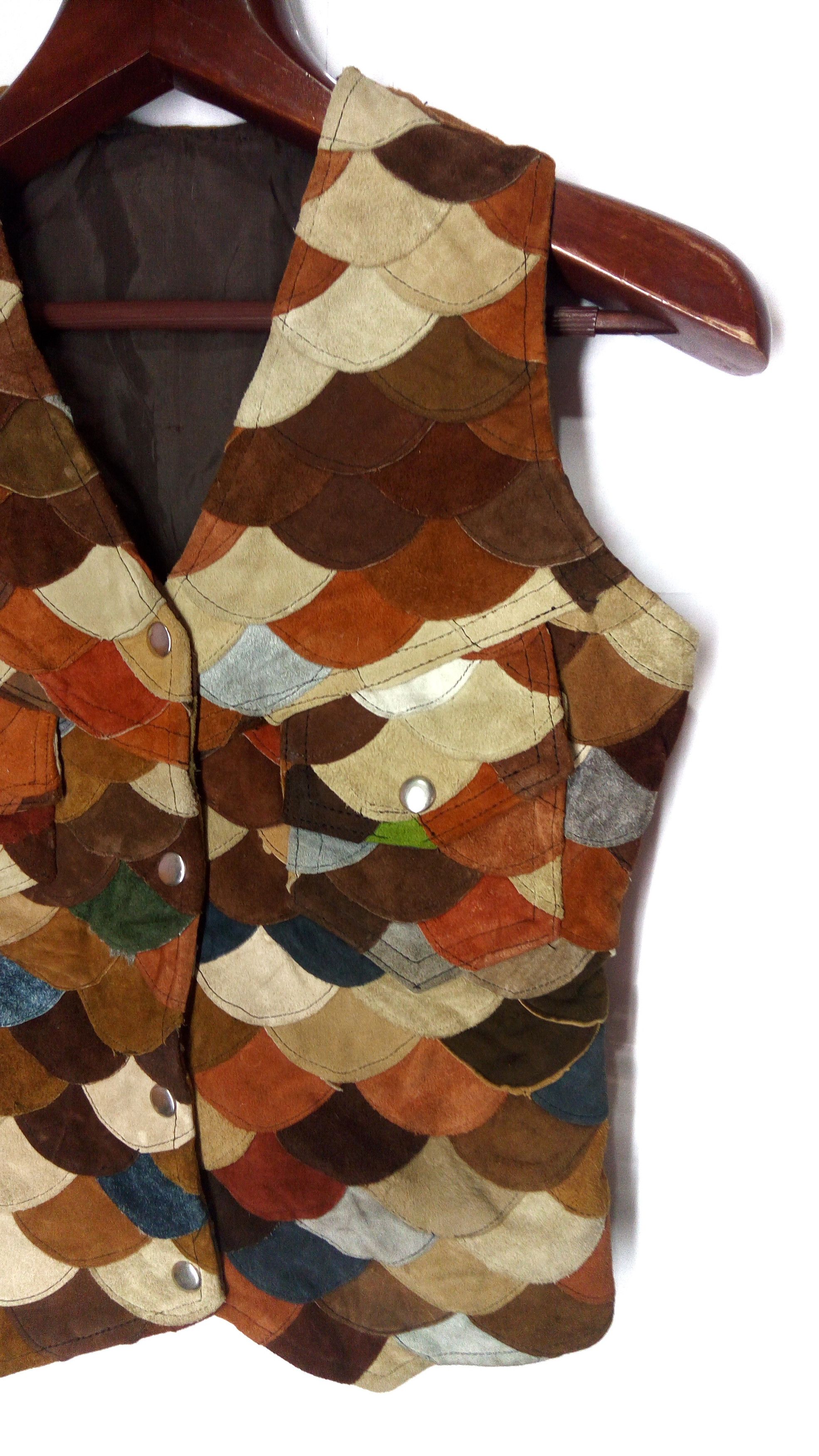 Vintage Vintage sheepskin fish style multi colour patchwork vest Size US M / EU 48-50 / 2 - 2 Thumbnail