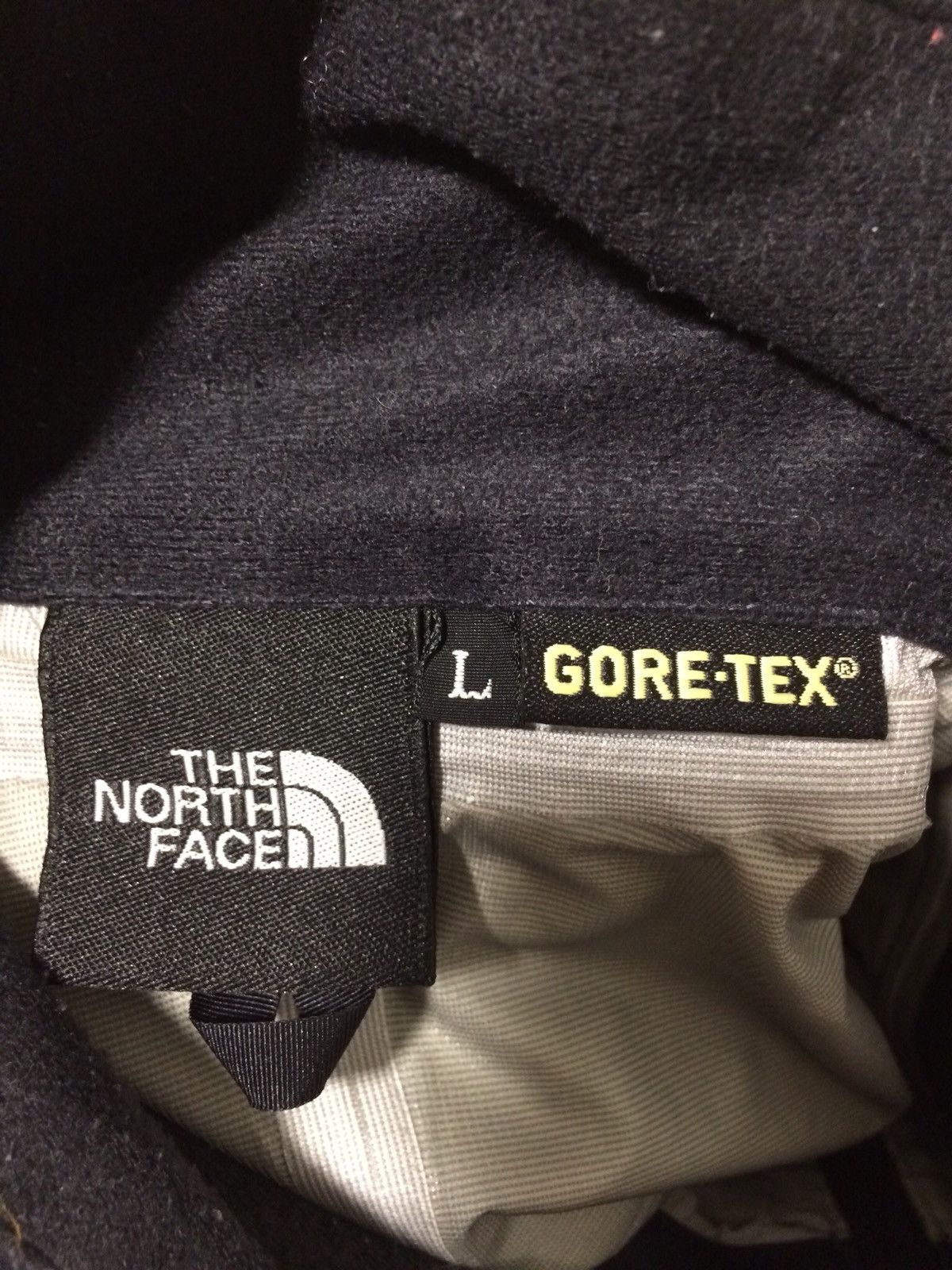 Goretex The North Face Goretex Windbreaker Hoodie Jacket Size US L / EU 52-54 / 3 - 6 Thumbnail