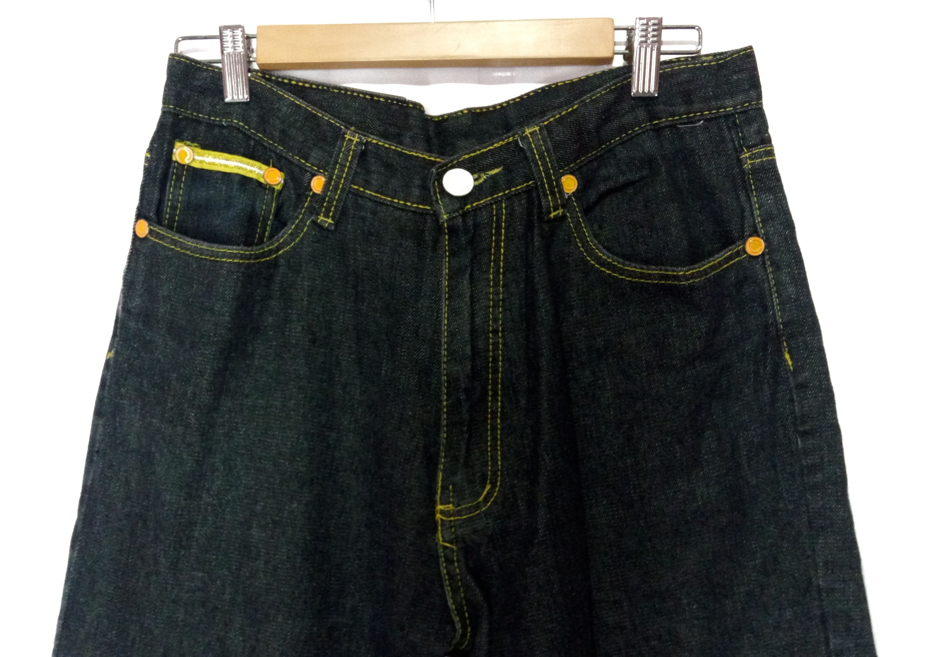 Coogi Coogie jean shiny gold embroidered big logo Size US 32 / EU 48 - 5 Thumbnail