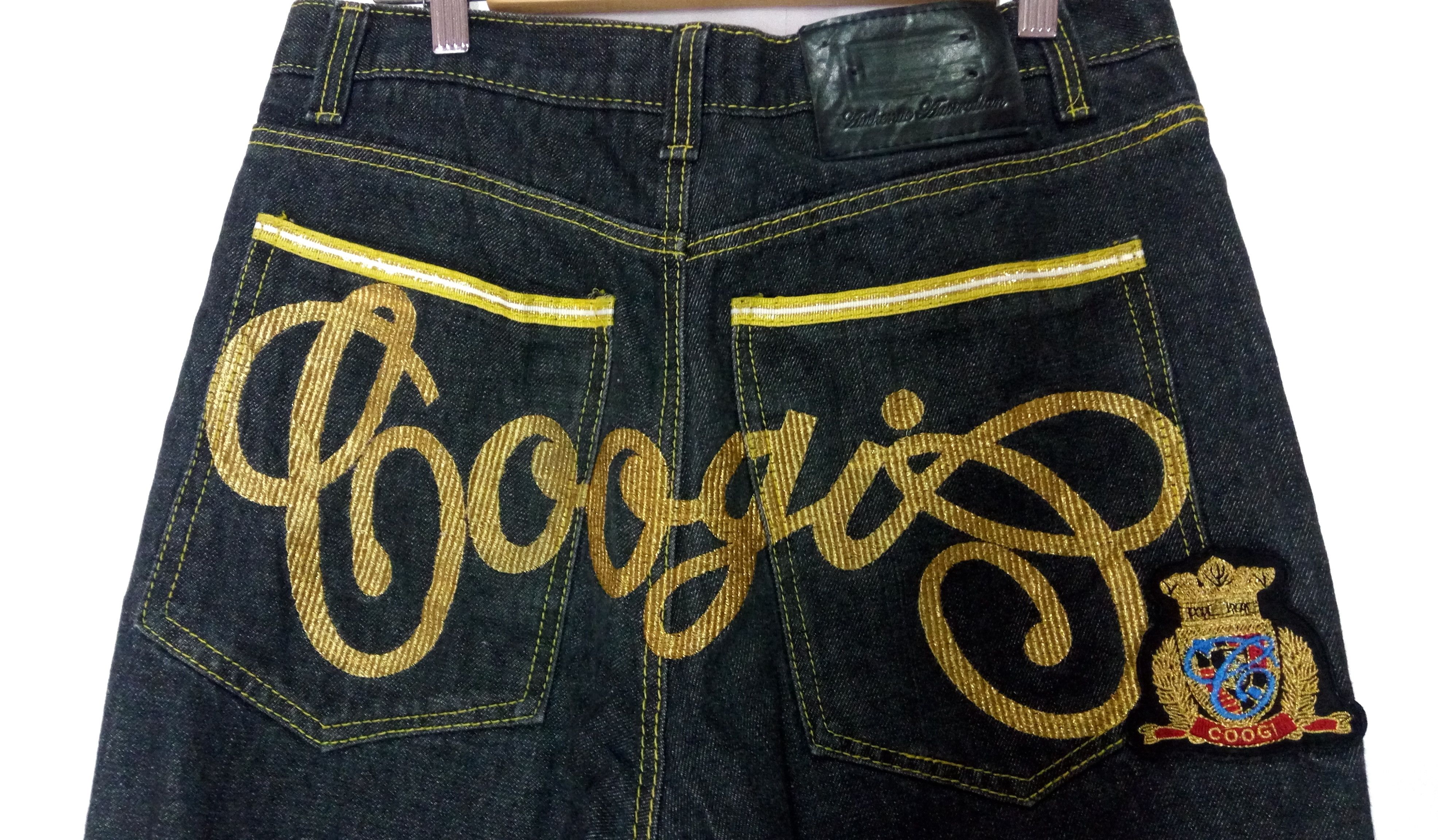 Coogi Coogie jean shiny gold embroidered big logo Size US 32 / EU 48 - 2 Thumbnail