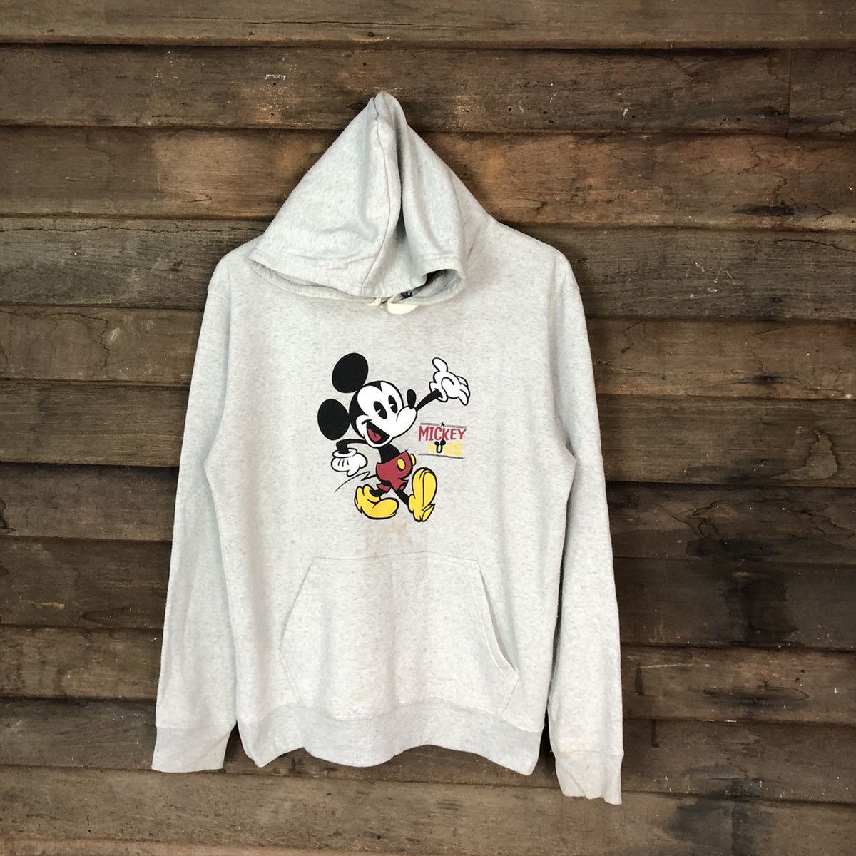 image of Disney x Mickey Mouse Dianey Mickey Mouse Vintage Cartoon White Sweatshirt 4745, Men's (Size Medium