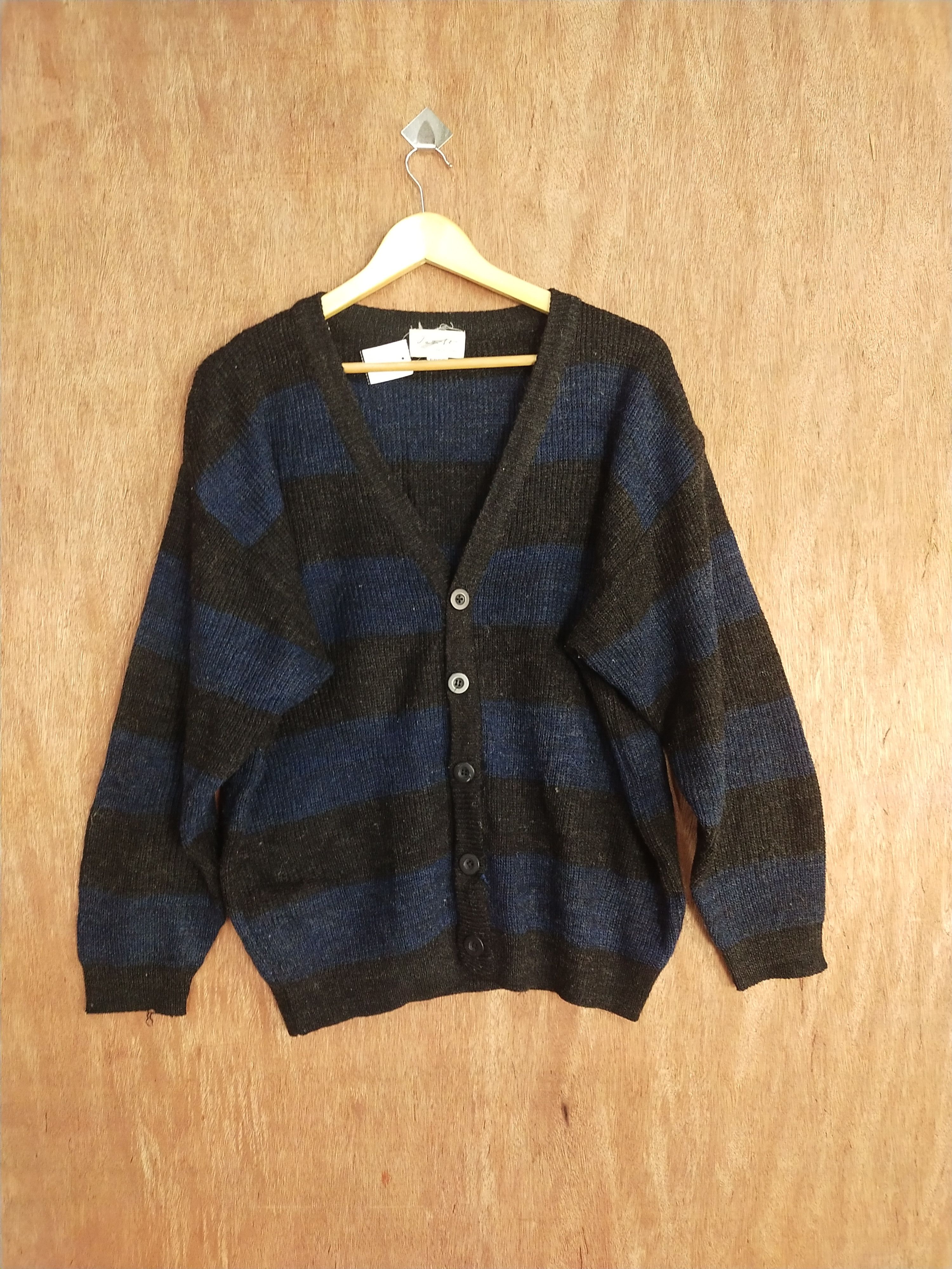 DL Jez-It black blue stripe cardigan knitwear #S059