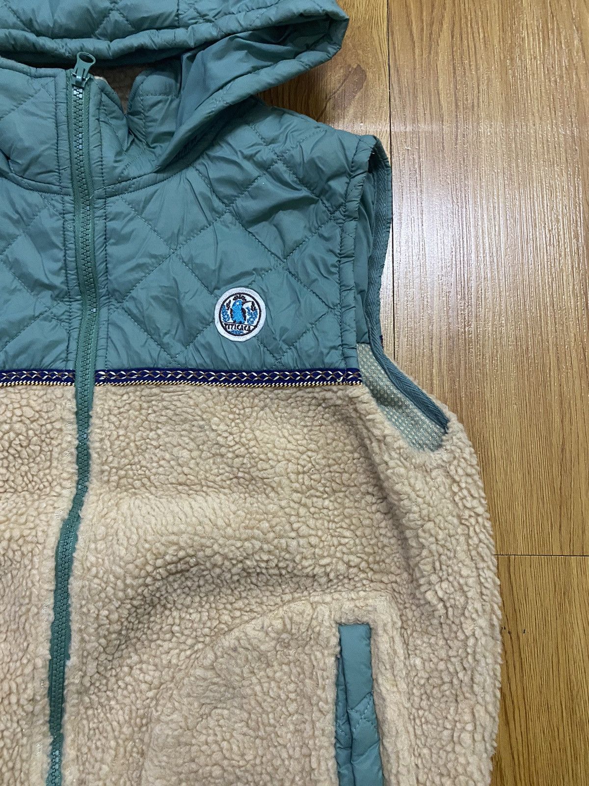 Japanese Brand × Vintage Titicaca Sherpa Hybrid Quilted Hood Vest Jacket Size US M / EU 48-50 / 2 - 4 Thumbnail