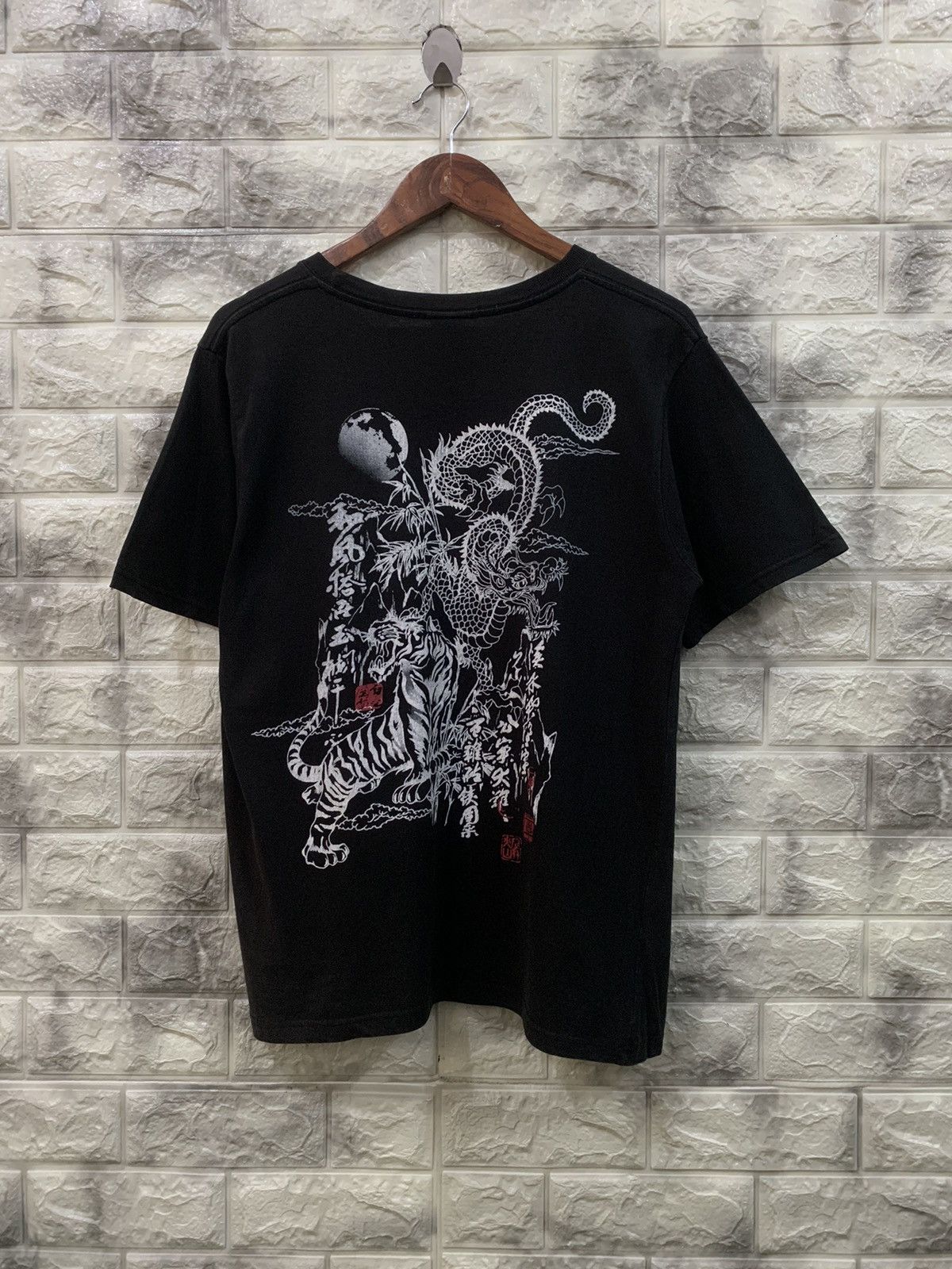 Japanese Brand Vintage Japanesse Sukajan T-Shirt Size US L / EU 52-54 / 3 - 3 Thumbnail