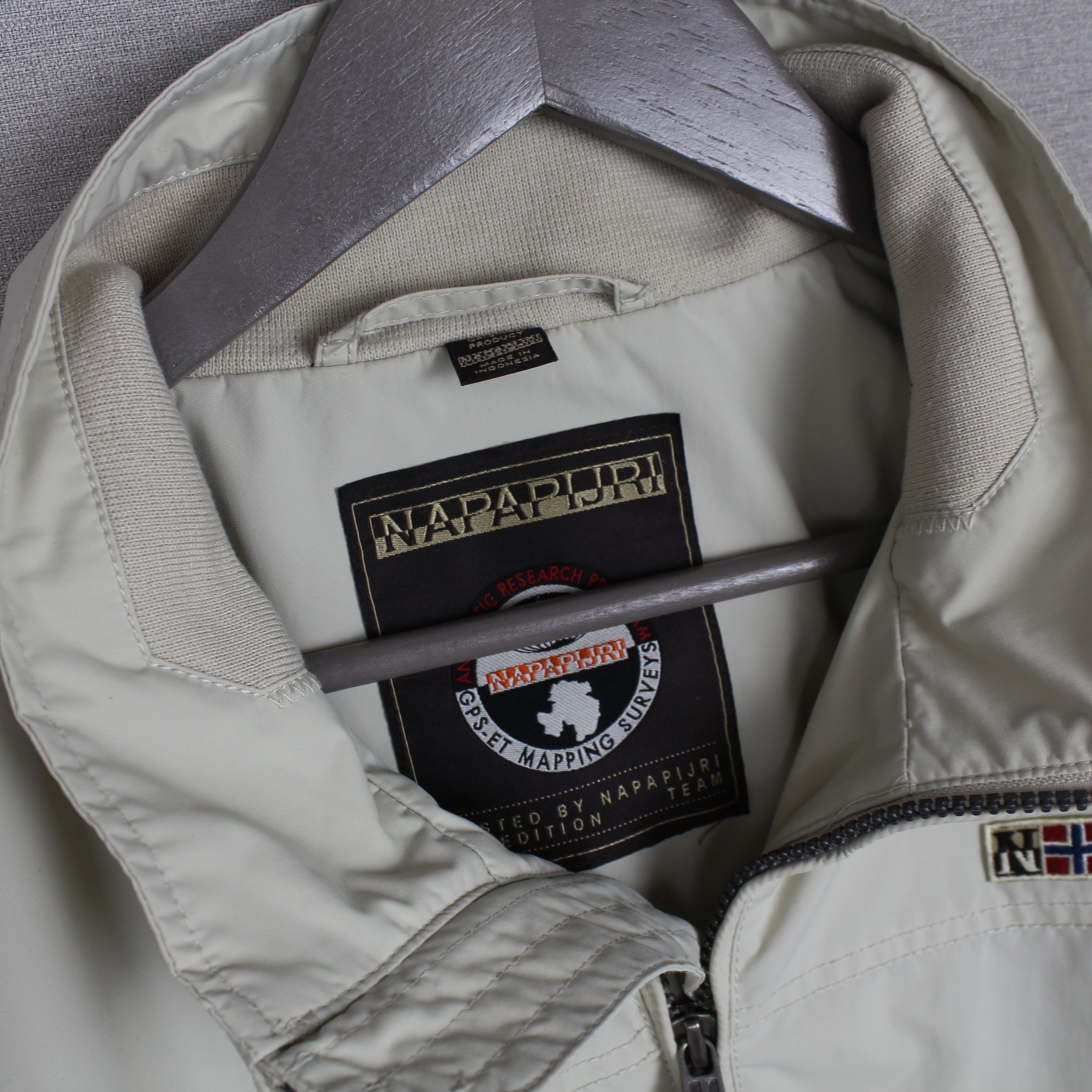 Napapijri Napapijri Beige Jacket Size L XL Size US XL / EU 56 / 4 - 12 Thumbnail