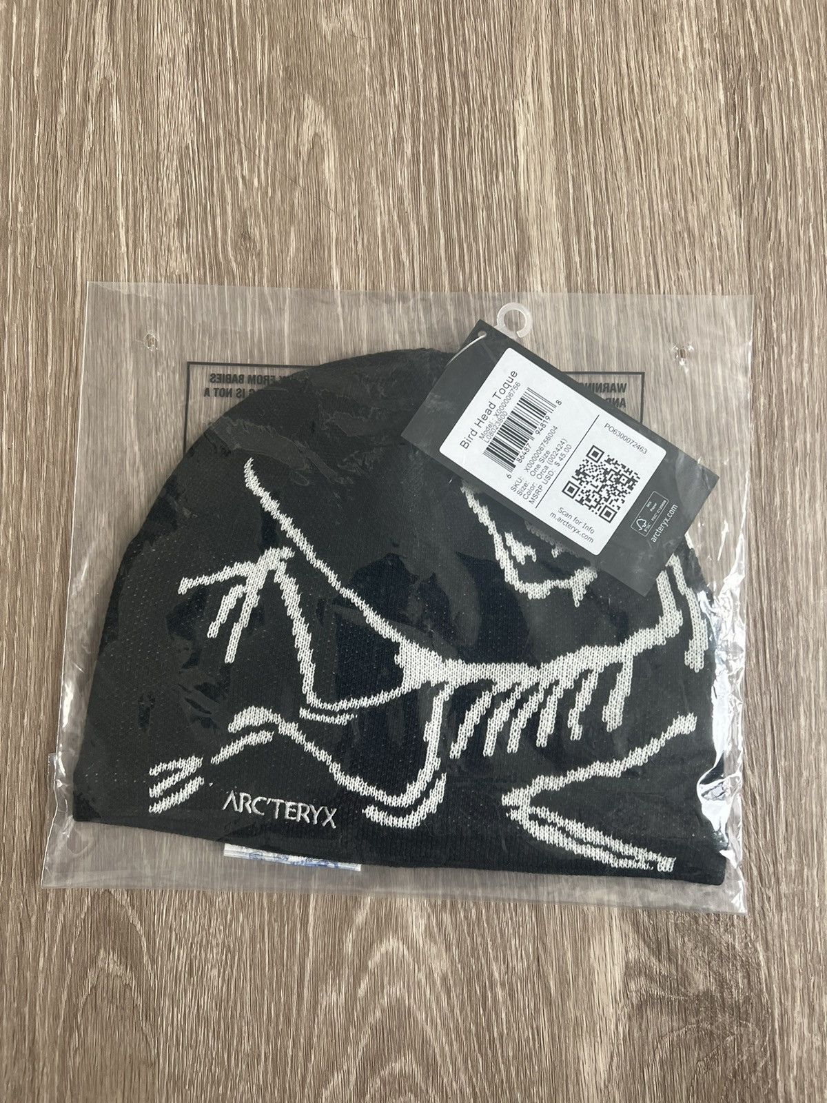 Arc'Teryx ARC’TERYX 2022 Bird Beanie Toque Hat Black White | Grailed