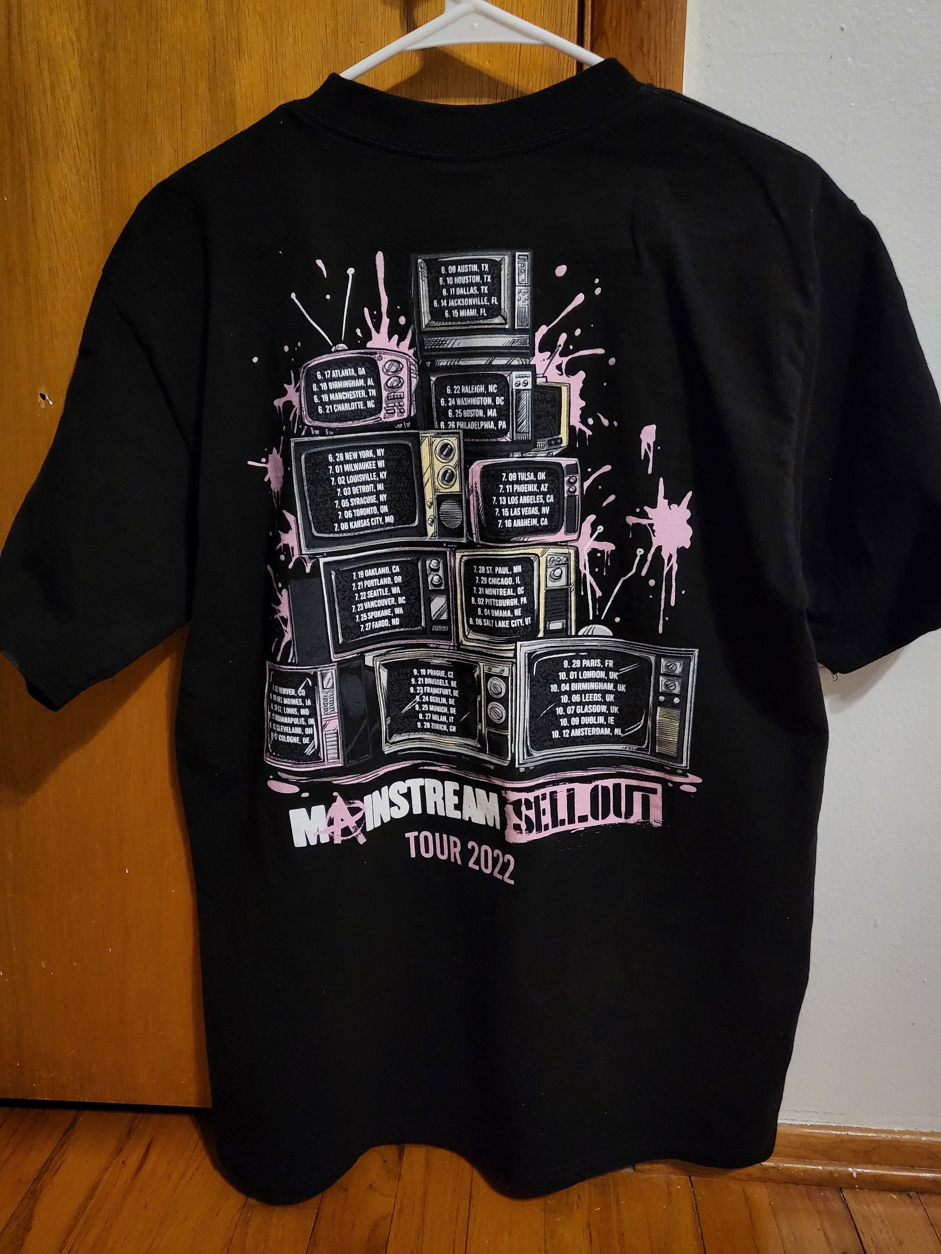 Band Tees Machine Gun Kelly Mainstream Sellout 2022 Official Tour MGK Size US L / EU 52-54 / 3 - 3 Thumbnail