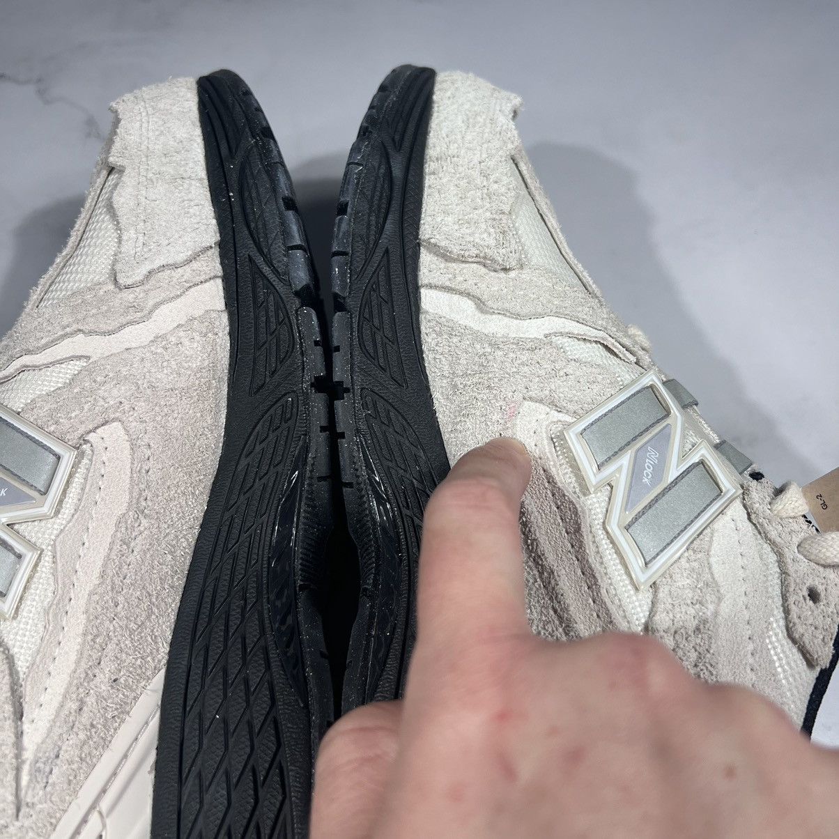 CNCPTS × New Balance New Balance X Concepts Pack 1906 R Beige Black Suede Sneaker Size US 12 / IT 42 - 6 Thumbnail