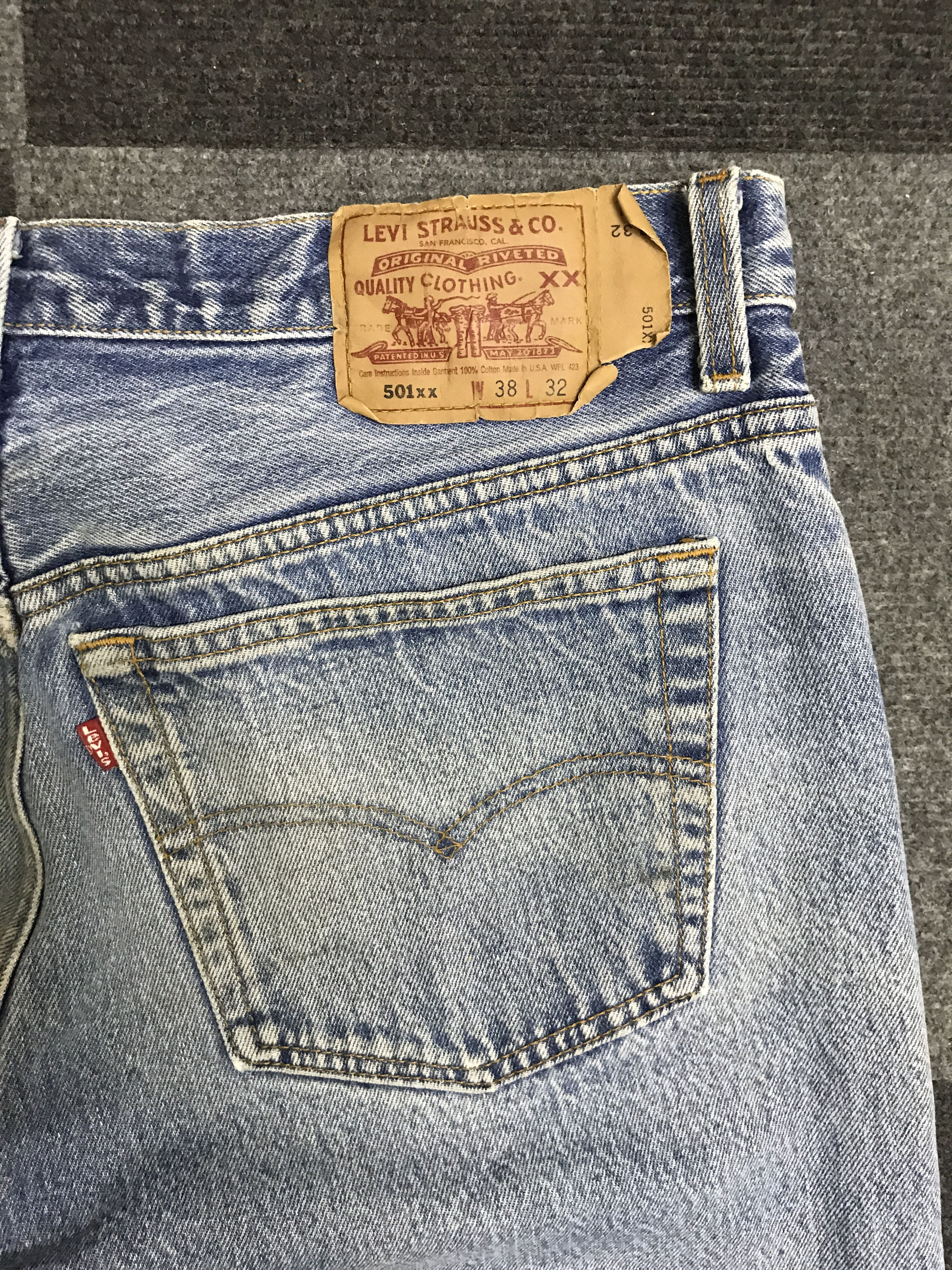 Levi's × Vintage VL180-Vintage Levis 501xx Dirty Distressed Jeans Size US 35 - 14 Thumbnail