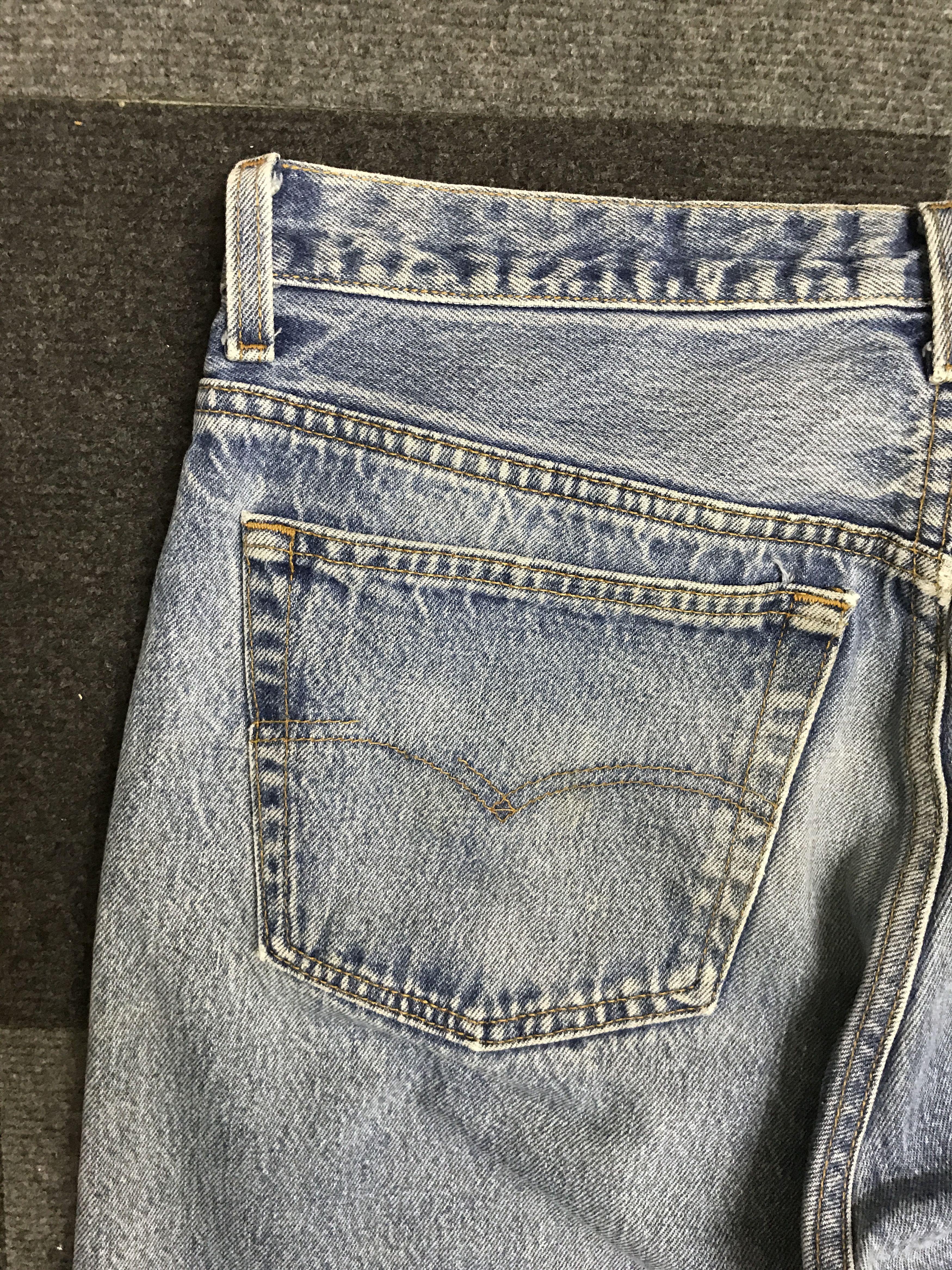 Levi's × Vintage VL180-Vintage Levis 501xx Dirty Distressed Jeans Size US 35 - 15 Thumbnail