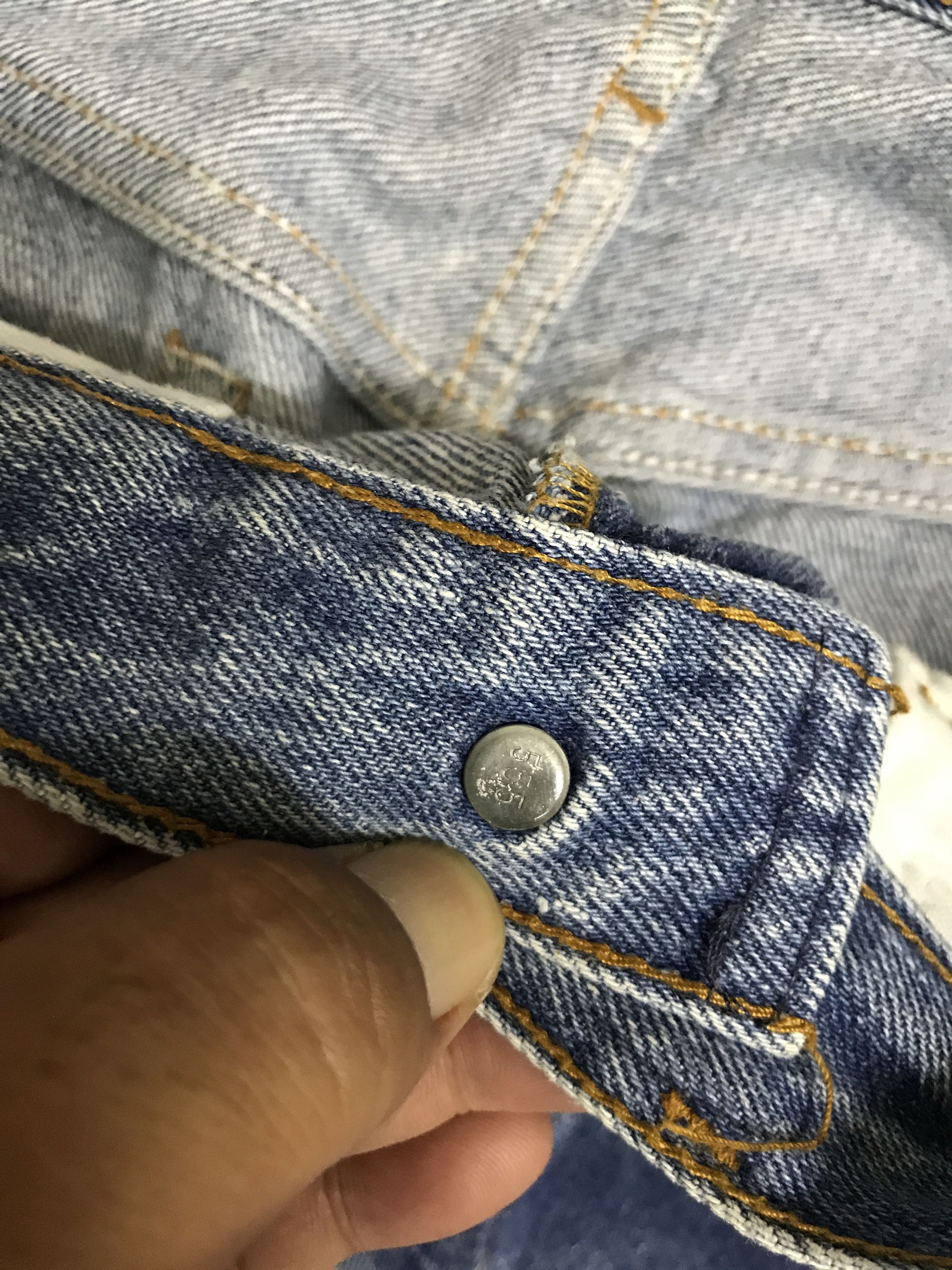 Levi's VL183-Vintage Levis 501 Blue Jeans Released Hem Size US 31 - 8 Thumbnail