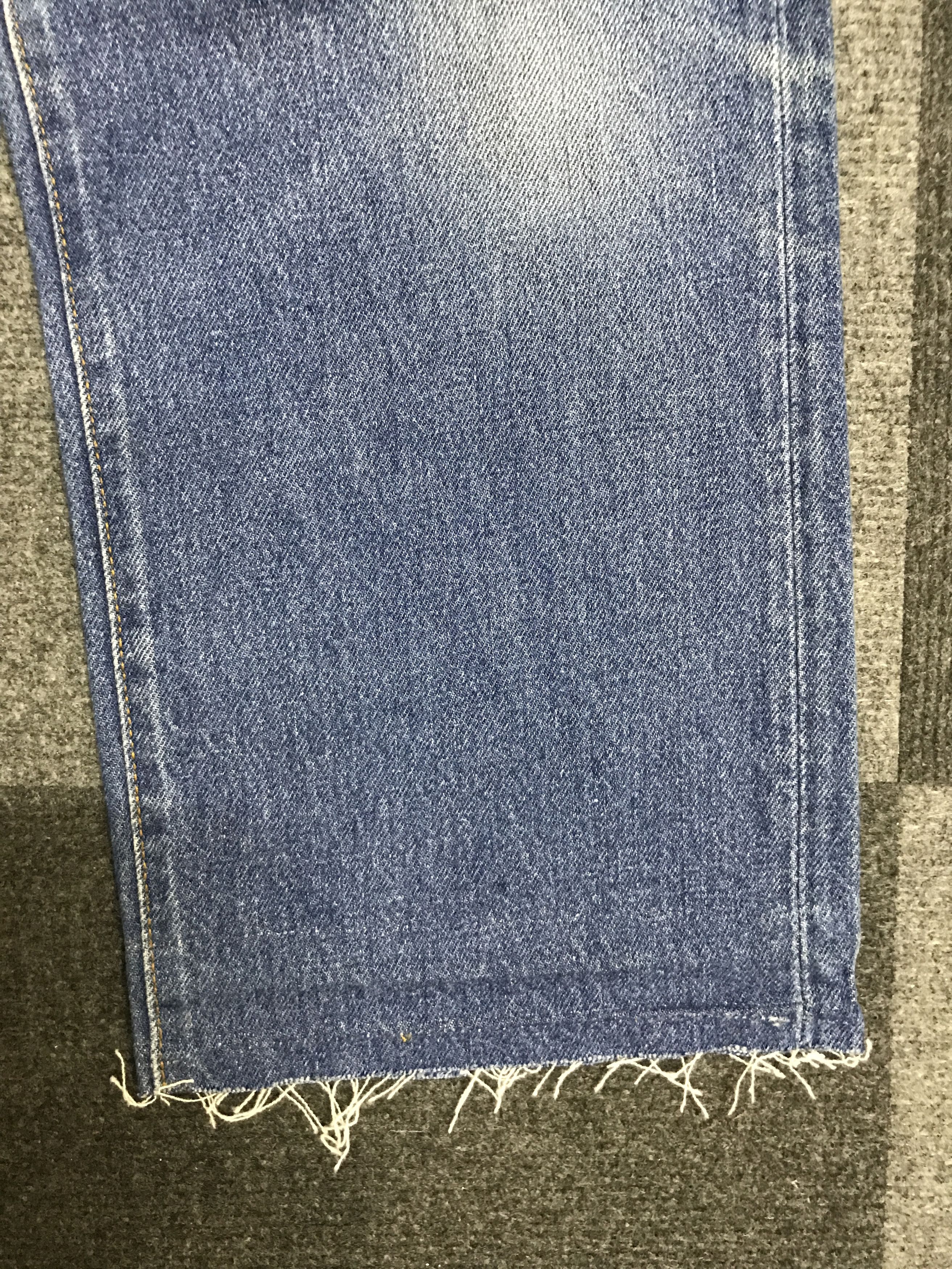 Levi's VL183-Vintage Levis 501 Blue Jeans Released Hem Size US 31 - 6 Thumbnail