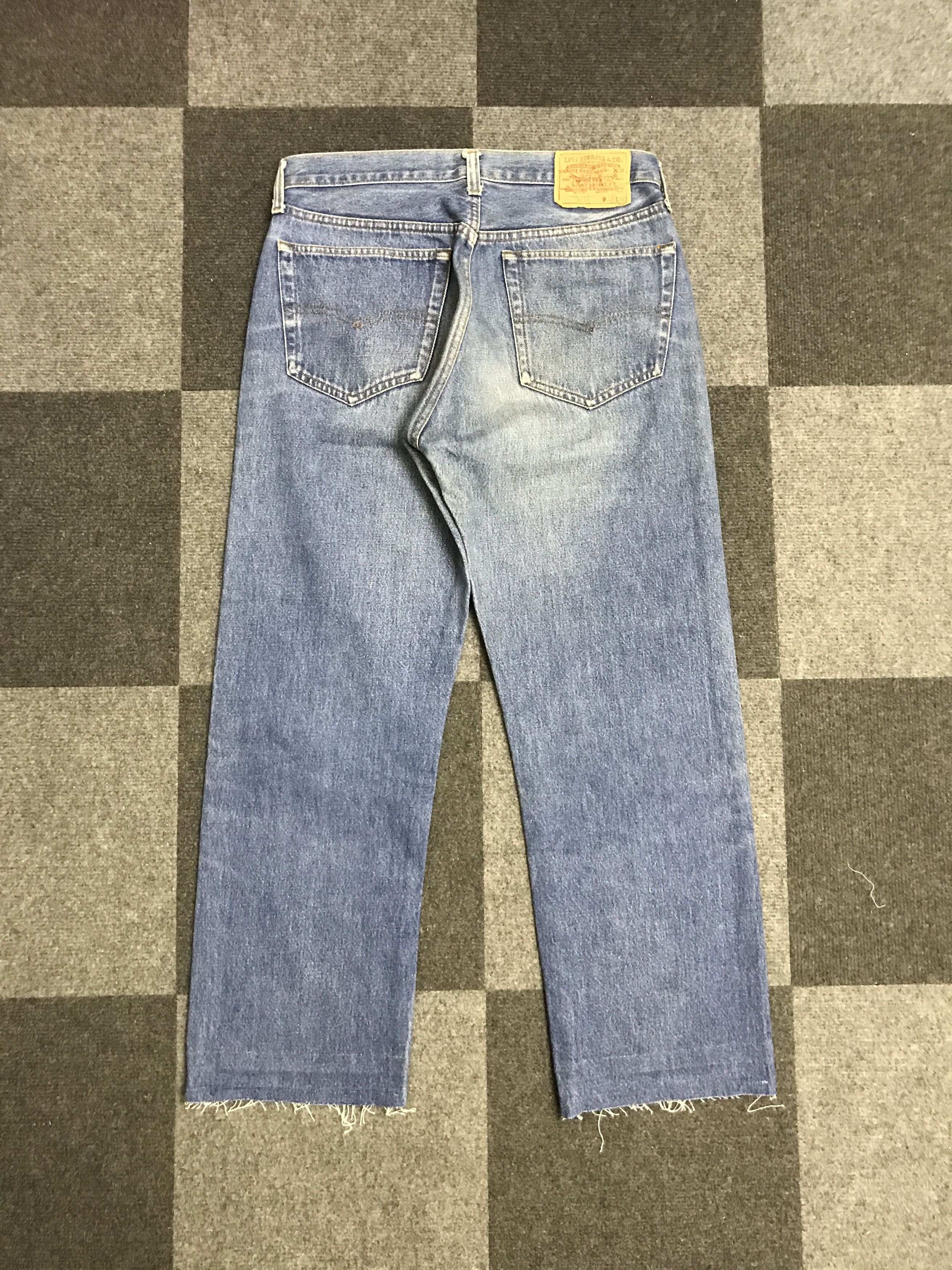 Levi's VL183-Vintage Levis 501 Blue Jeans Released Hem Size US 31 - 9 Thumbnail