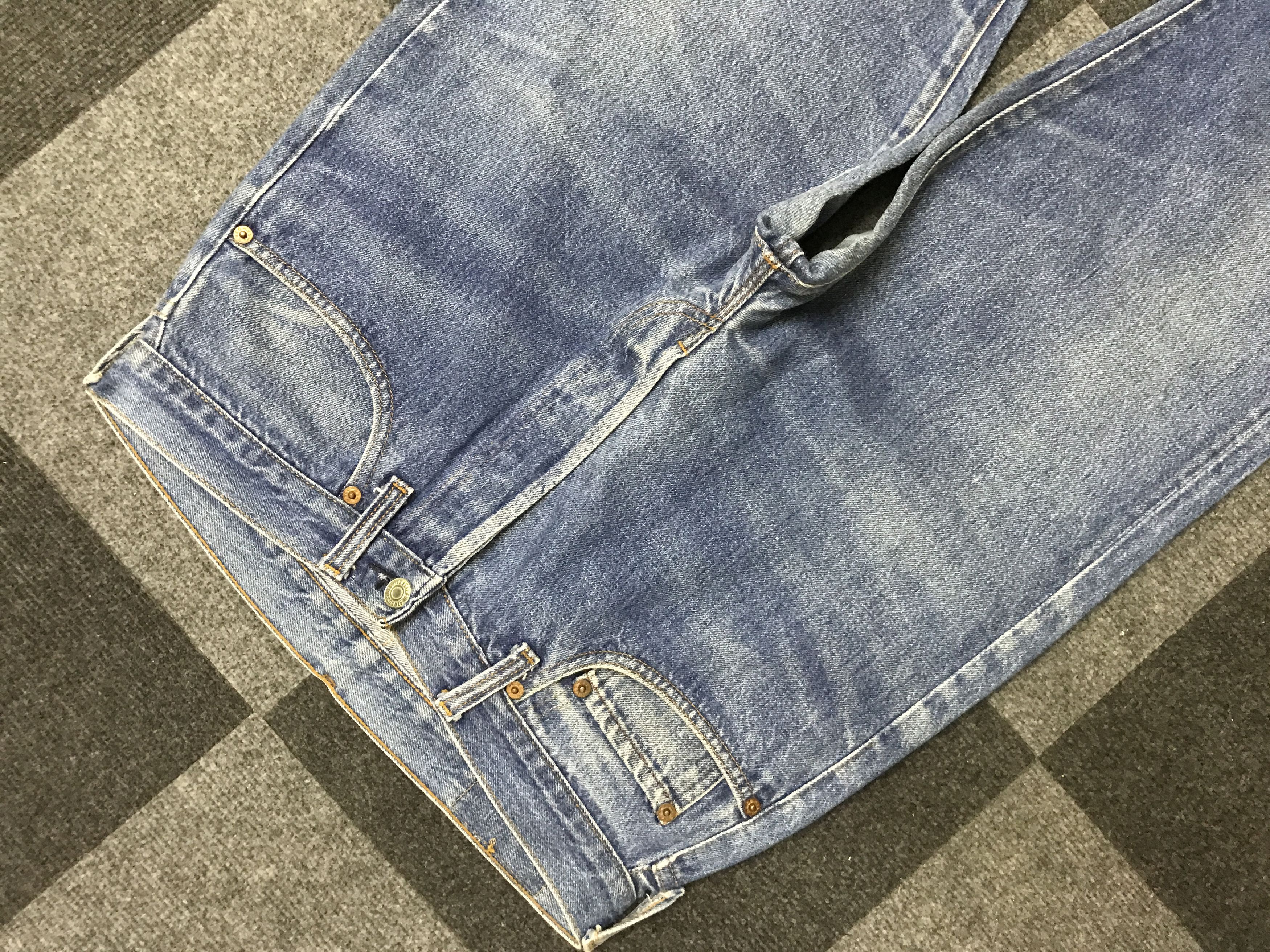 Levi's VL183-Vintage Levis 501 Blue Jeans Released Hem Size US 31 - 2 Thumbnail