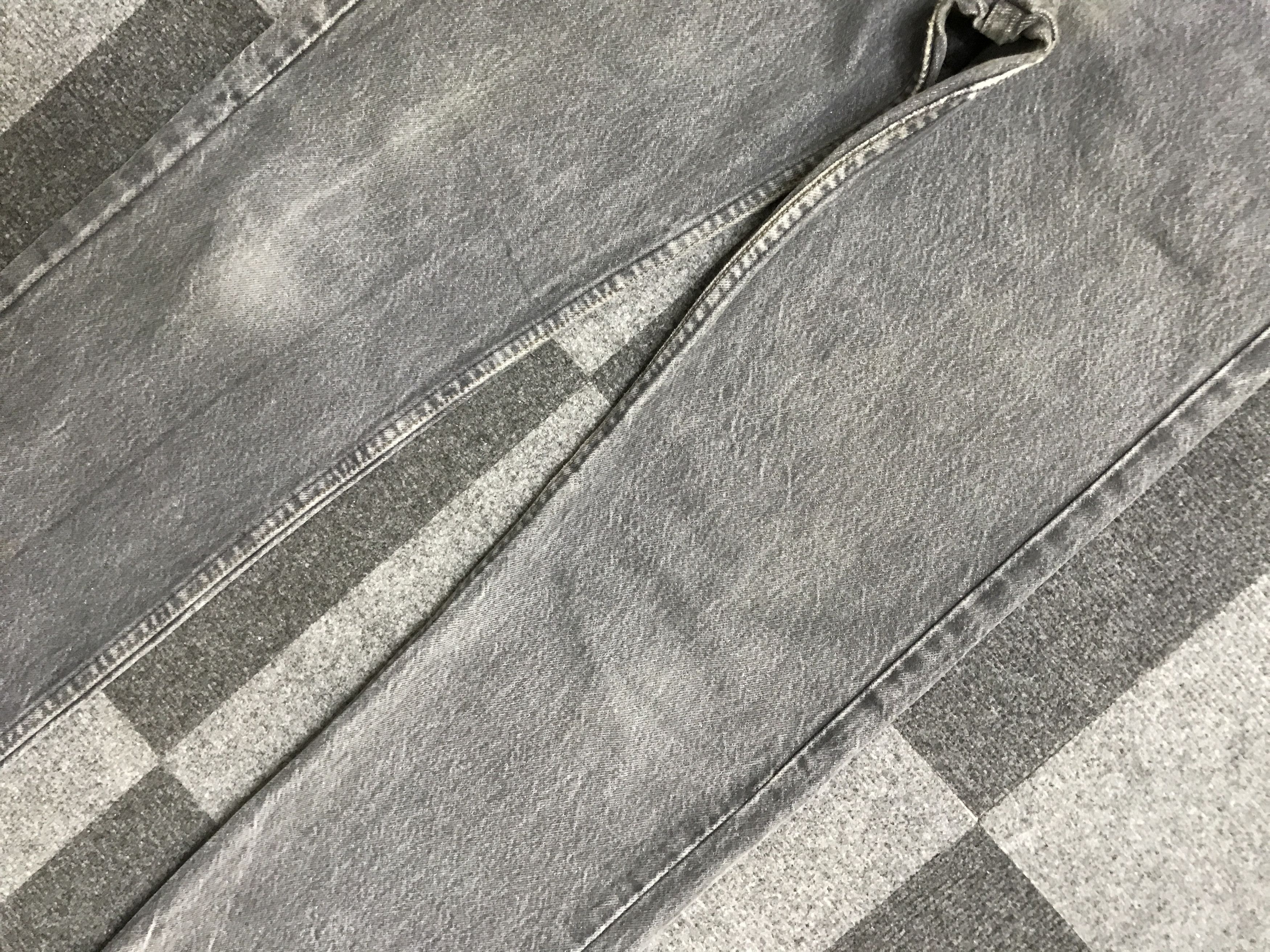 Levi's × Vintage VL185-Vintage Levis 501 Black Wash Jeans Size US 28 / EU 44 - 3 Thumbnail
