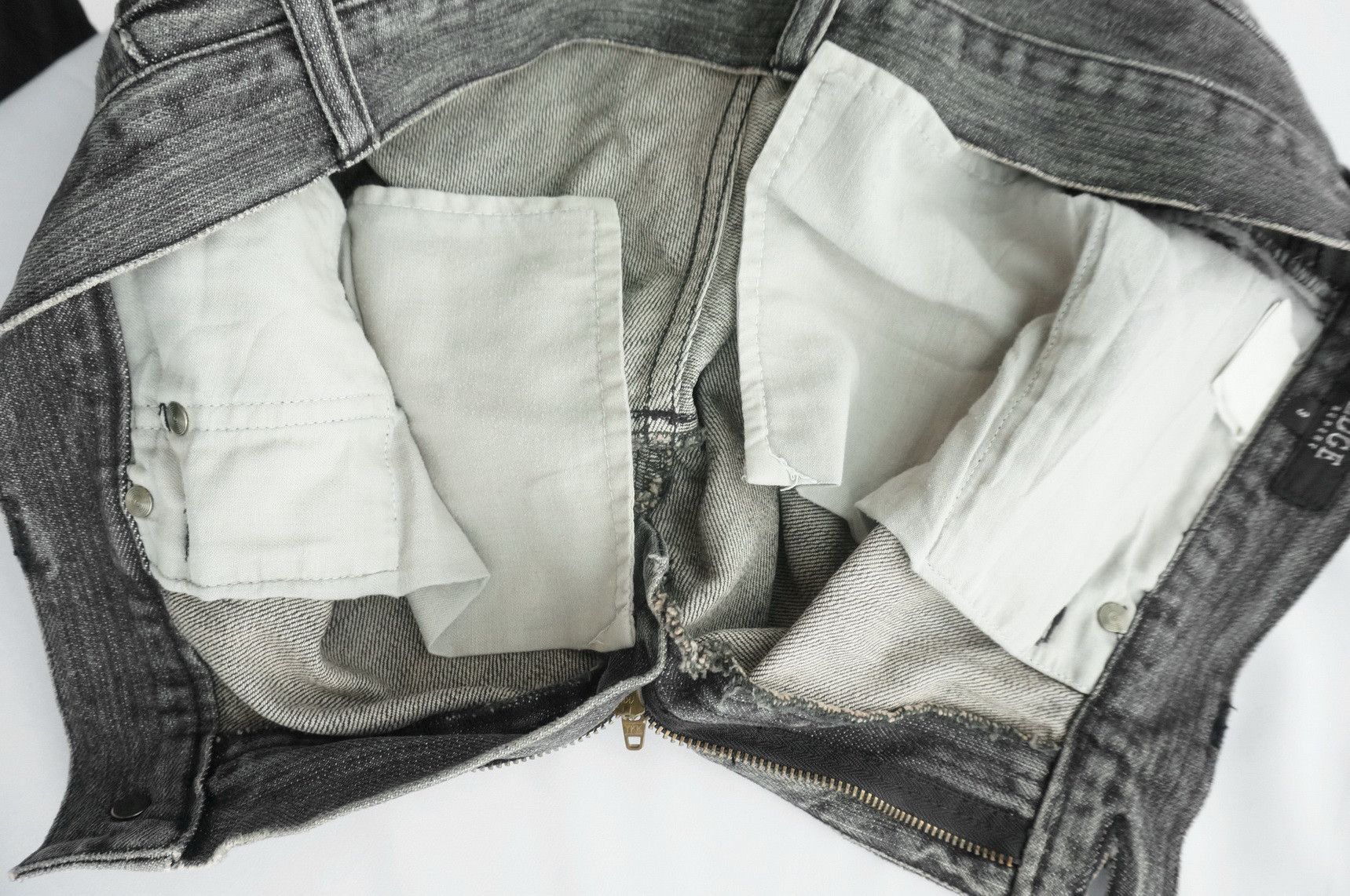 Japanese Brand VTG EDGE RUPERT Riot Ripped Distressed Faded Black Jeans Size US 32 / EU 48 - 21 Thumbnail