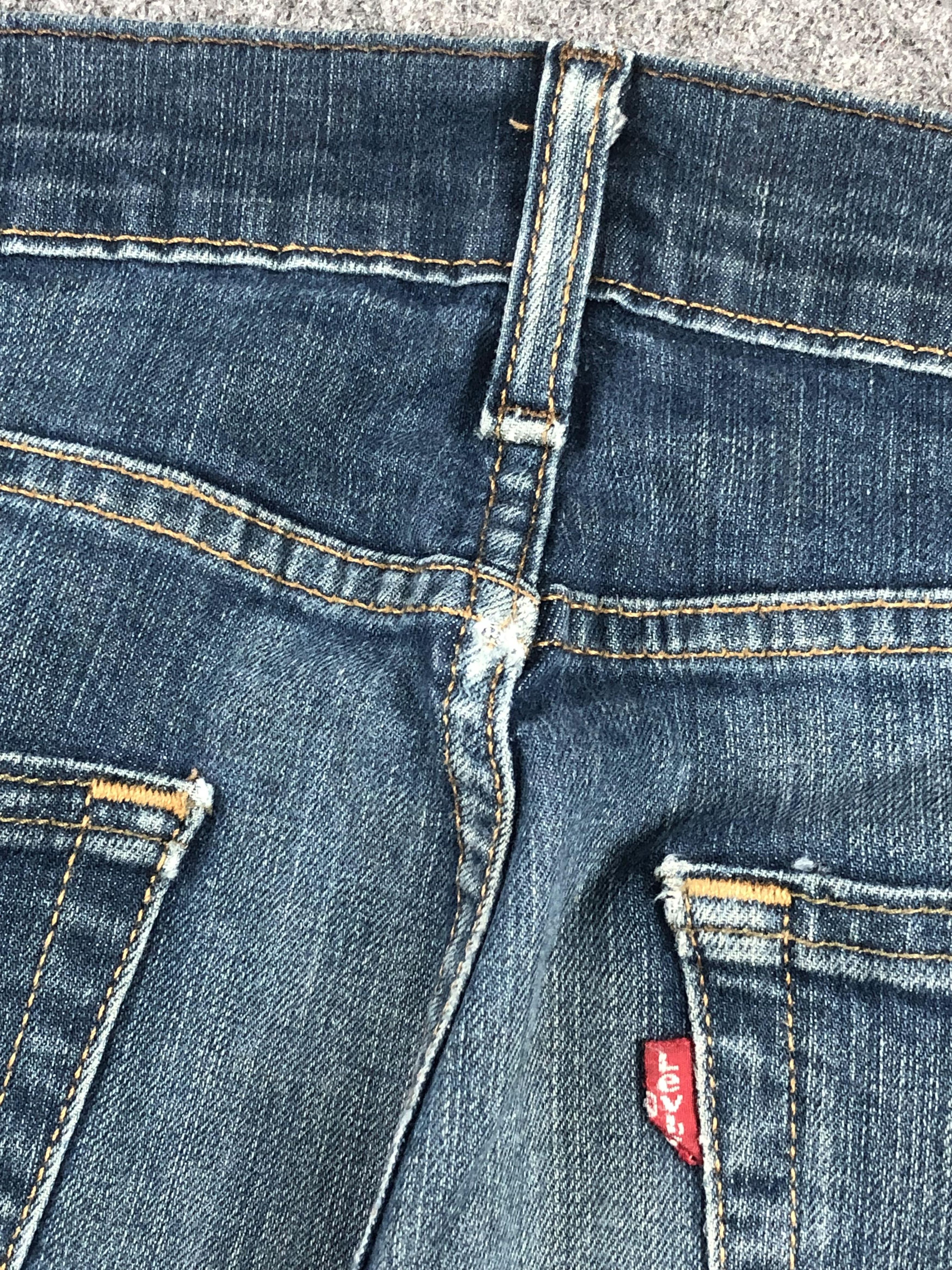 Levi's Vintage Levis 541 Faded Blue Jeans DP2217 Size US 35 - 18 Thumbnail