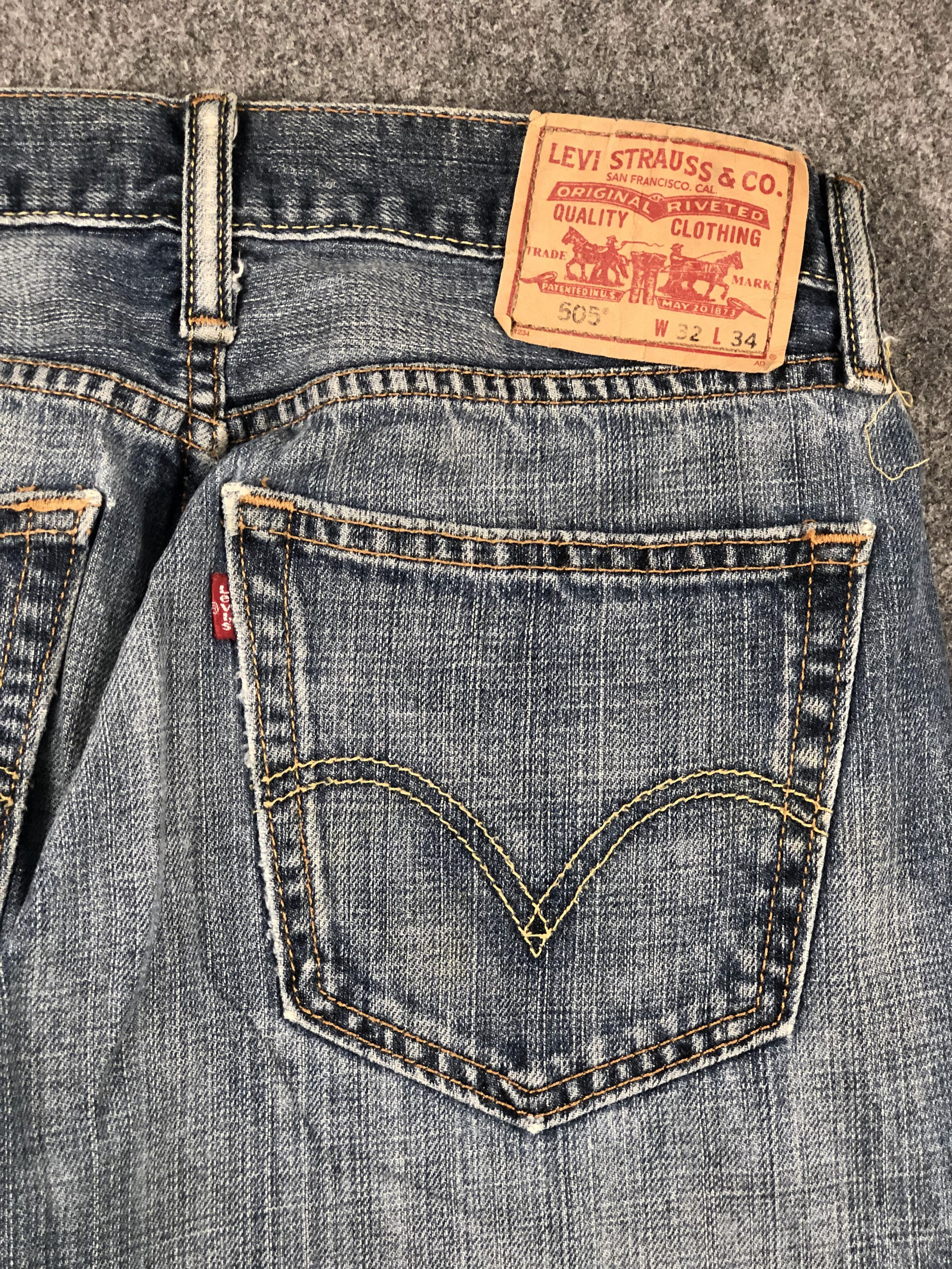 Levi's Vintage Levis 505 Faded Blue Jeans DP2219 Size US 31 - 17 Thumbnail