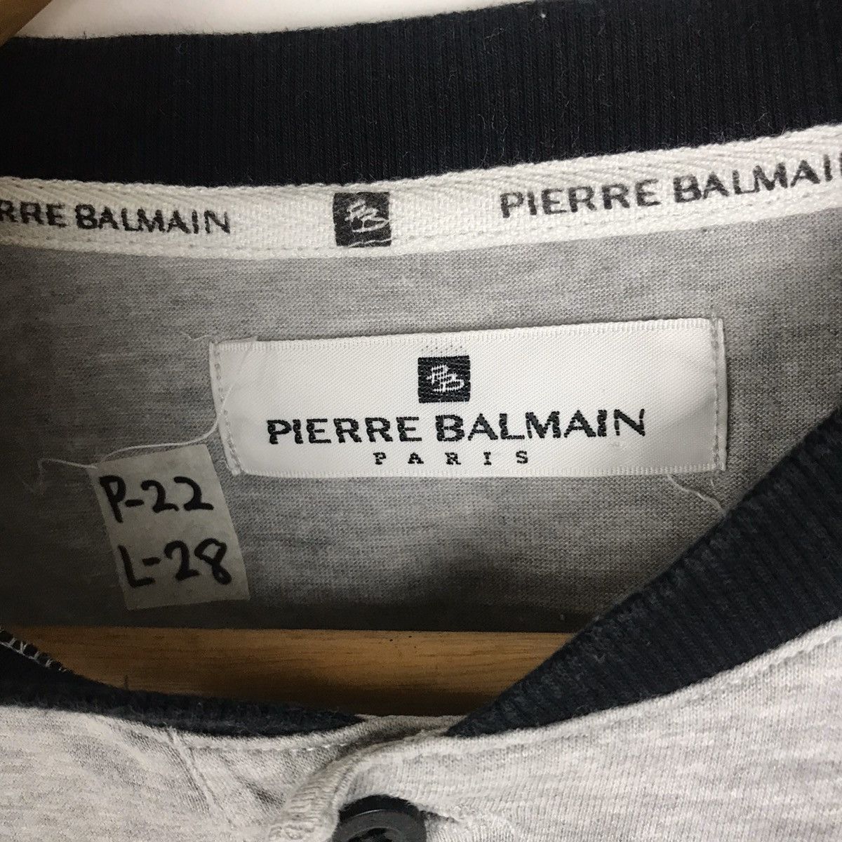 Pierre Balmain × Vintage Vintage 90s Pierre Balmain Paris T Shirt Size US L / EU 52-54 / 3 - 7 Thumbnail
