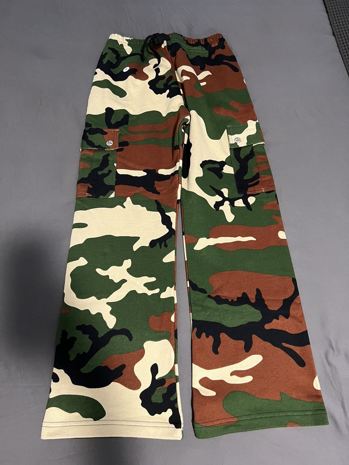 Chrome Hearts Chrome Hearts Matty Boy Camo Cargo Sweatpanrs Size US 30 / EU 46 - 1 Thumbnail