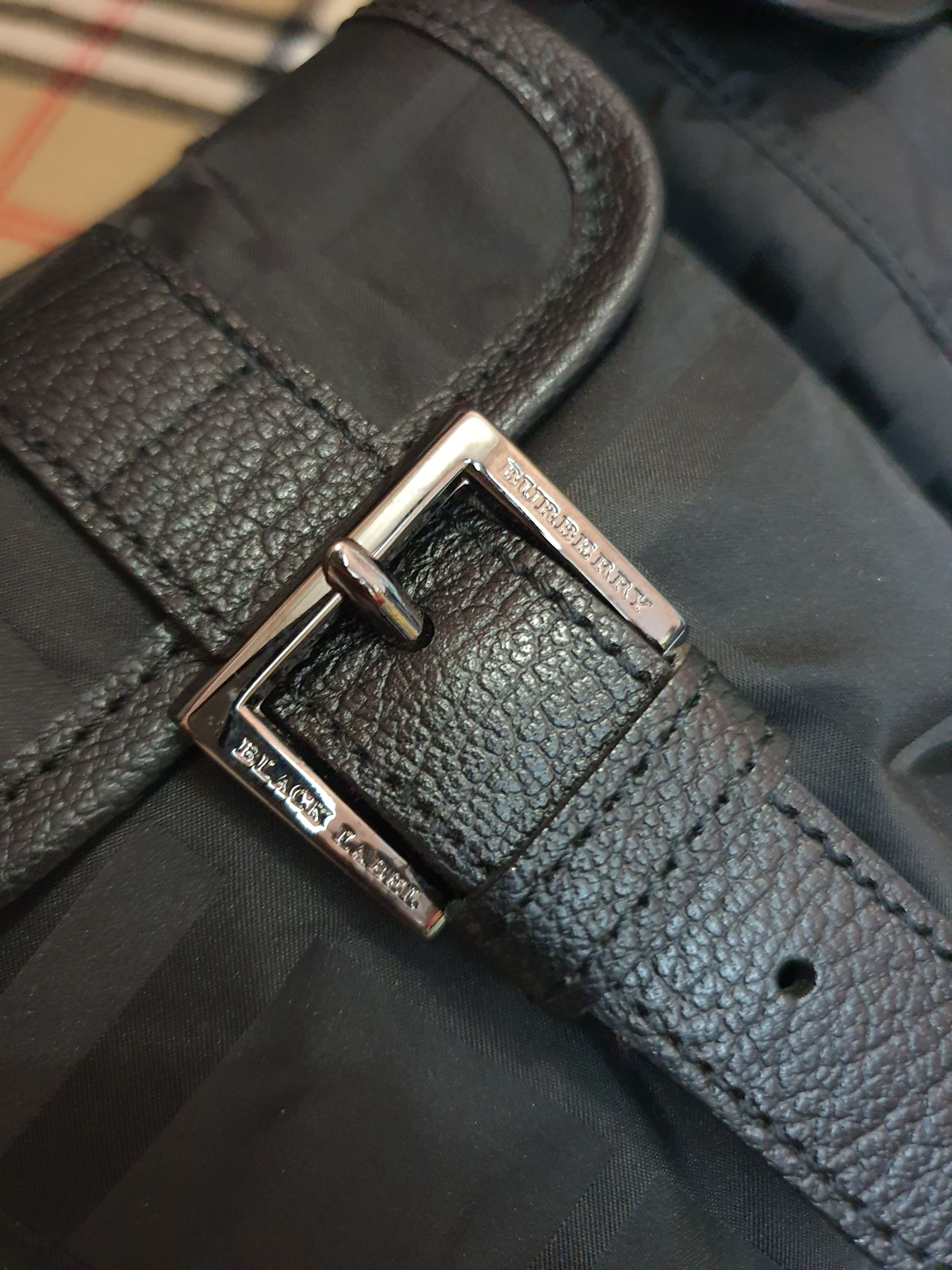 Burberry BURBERRY Black Label 2-Way Waist Bag Crossbody Bag. Size ONE SIZE - 11 Thumbnail