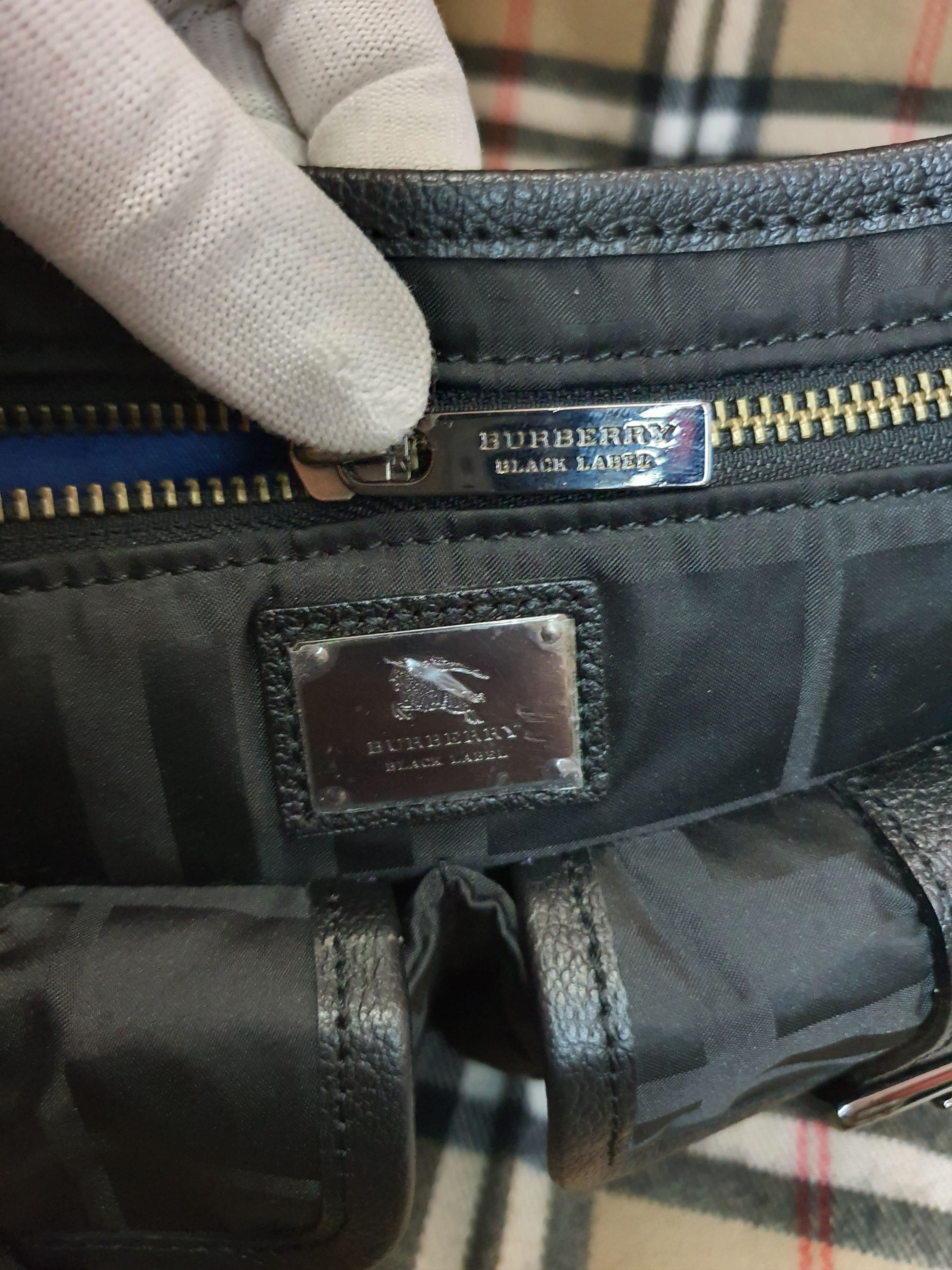 Burberry BURBERRY Black Label 2-Way Waist Bag Crossbody Bag. Size ONE SIZE - 20 Thumbnail