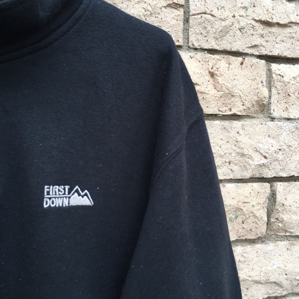Vintage FIRST DOWN USA sweatshirt spellout embroidered small logo. Size US L / EU 52-54 / 3 - 2 Thumbnail