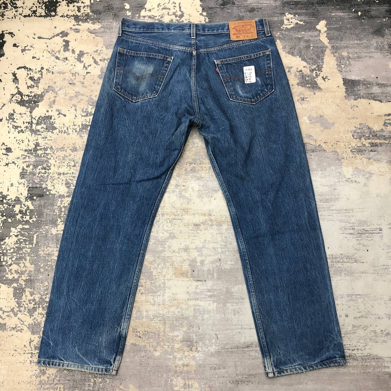 Levi's P360 Vtg LEVI'S 501 RIPPED JEANS Size US 36 / EU 52 - 2 Thumbnail