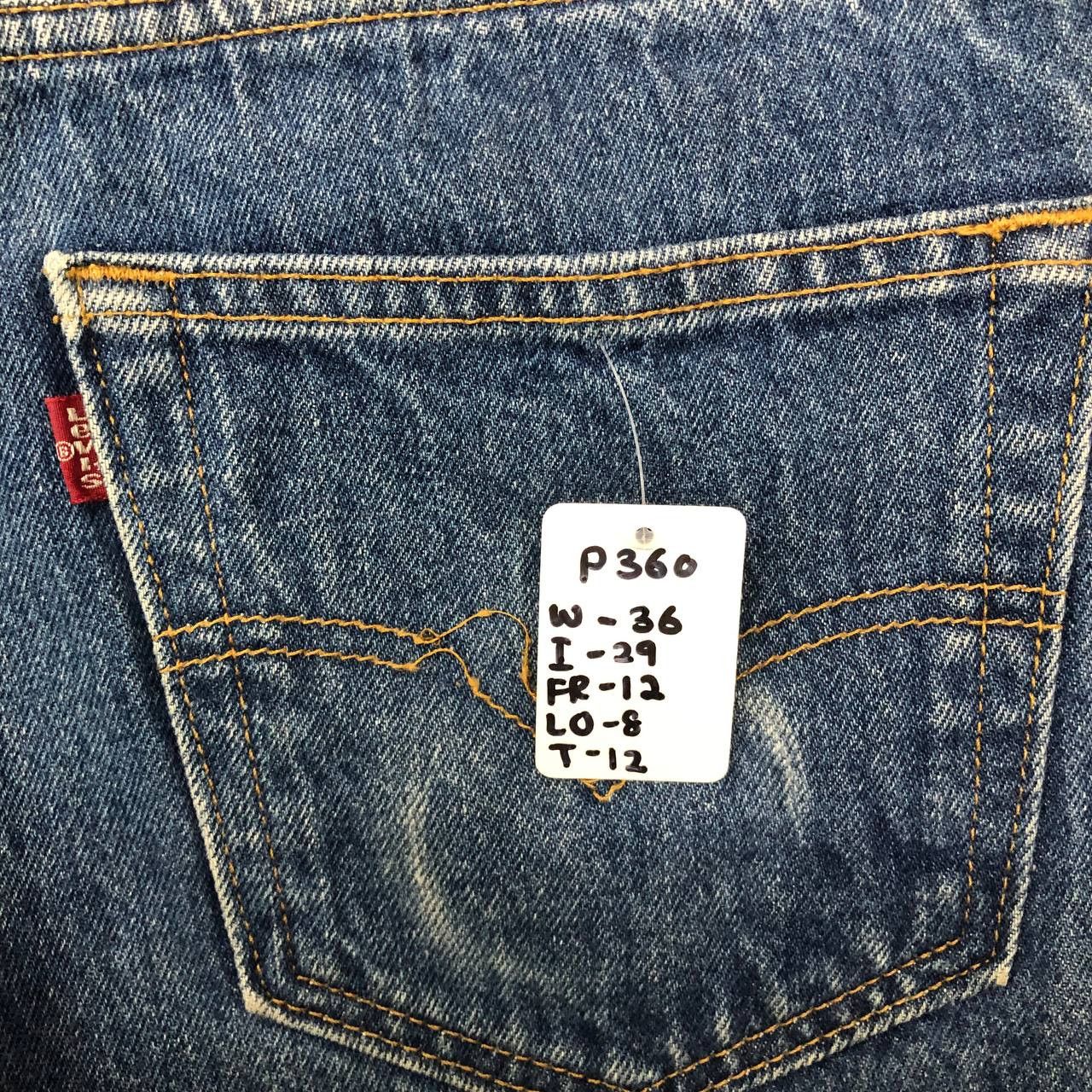 Levi's P360 Vtg LEVI'S 501 RIPPED JEANS Size US 36 / EU 52 - 11 Thumbnail