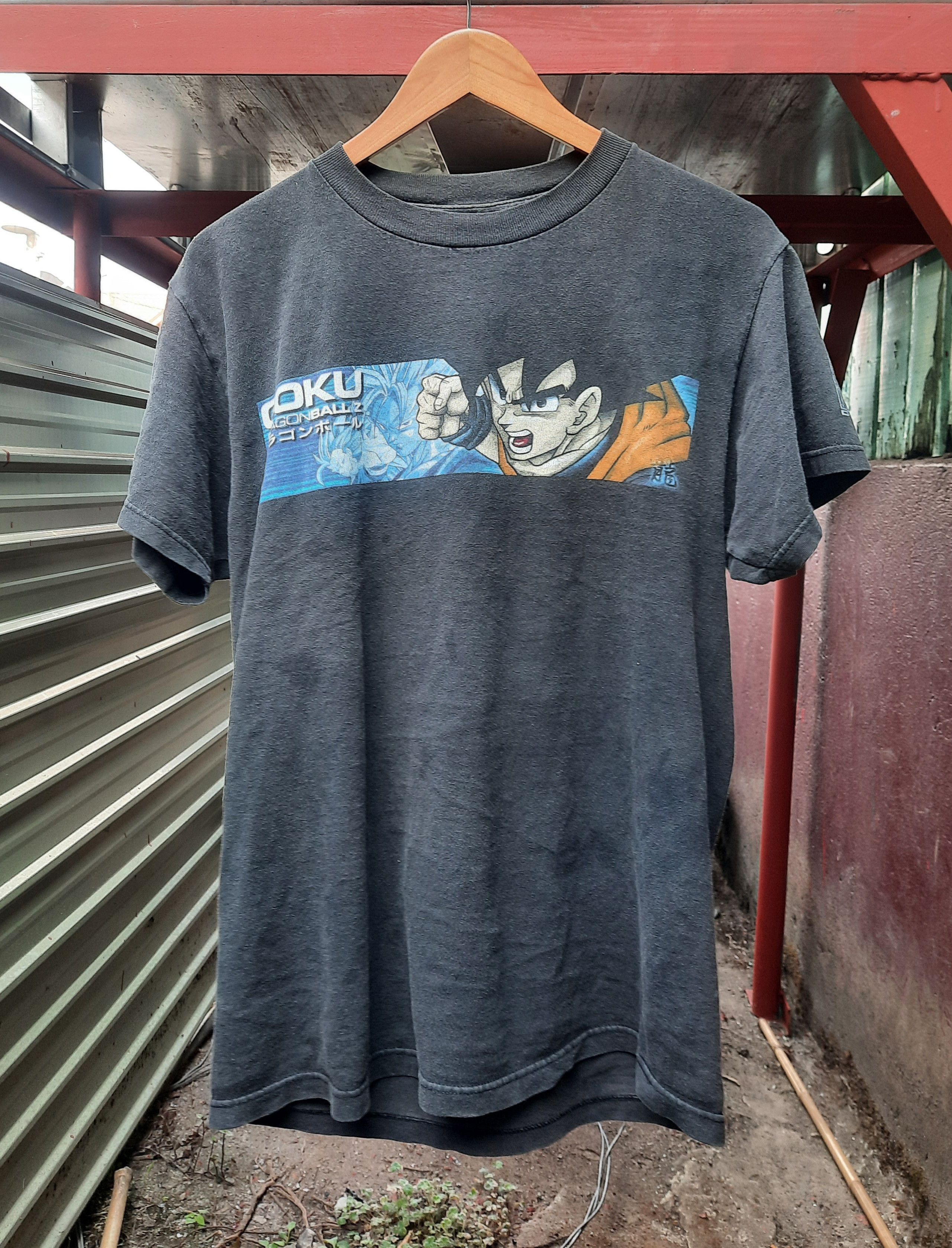 Anime Rare 1998 Goku Dragon Ball Z Tee Size US M / EU 48-50 / 2 - 4 Thumbnail