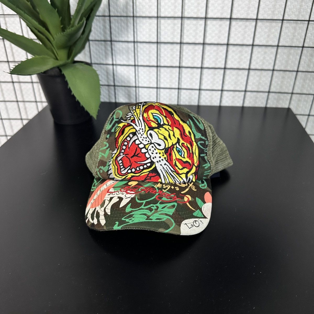 Christian Audigier × Ed Hardy × Vintage Ed Hardy Y2K Tattowear Olive Cap Size ONE SIZE - 1 Thumbnail