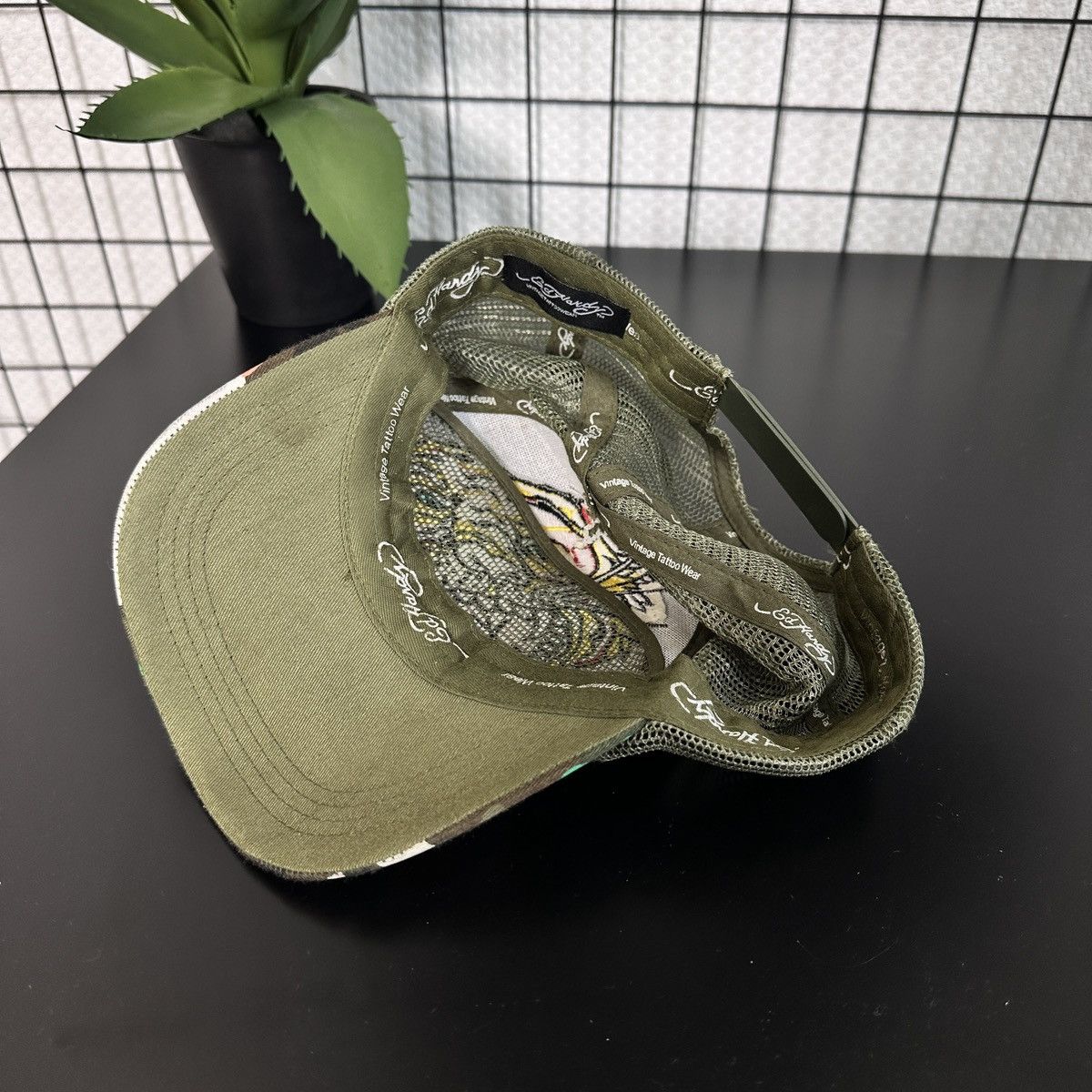 Christian Audigier × Ed Hardy × Vintage Ed Hardy Y2K Tattowear Olive Cap Size ONE SIZE - 4 Thumbnail