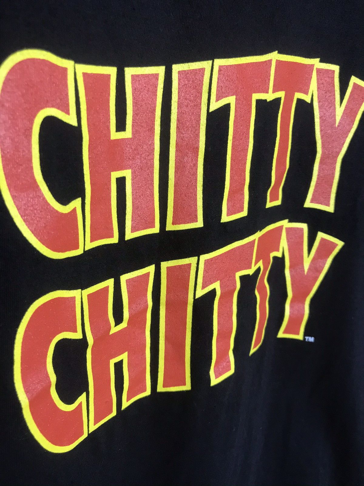Vintage Vintage 90s Chity Chity Bang Bang t-shirt Size US S / EU 44-46 / 1 - 9 Thumbnail