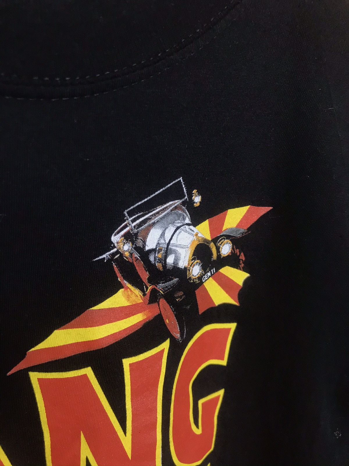 Vintage Vintage 90s Chity Chity Bang Bang t-shirt Size US S / EU 44-46 / 1 - 4 Thumbnail