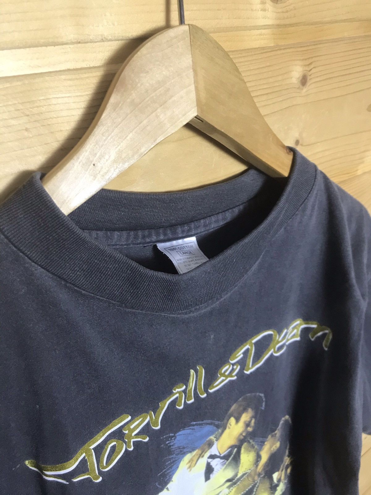 Vintage Vintage 90s Torvill Dean t-shirt Size US L / EU 52-54 / 3 - 11 Thumbnail