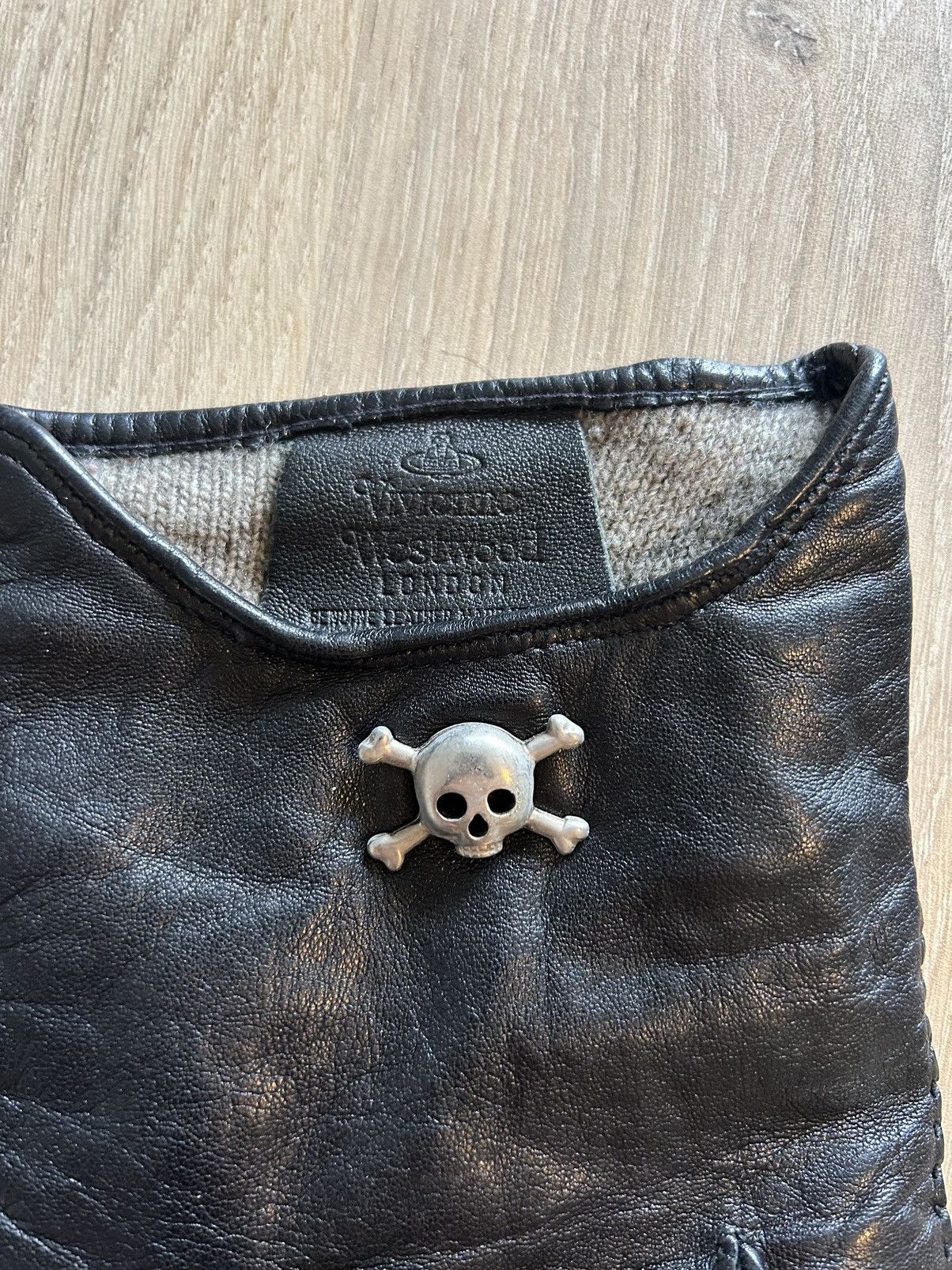 Vivienne Westwood Leather Skull Gloves Size ONE SIZE - 4 Thumbnail